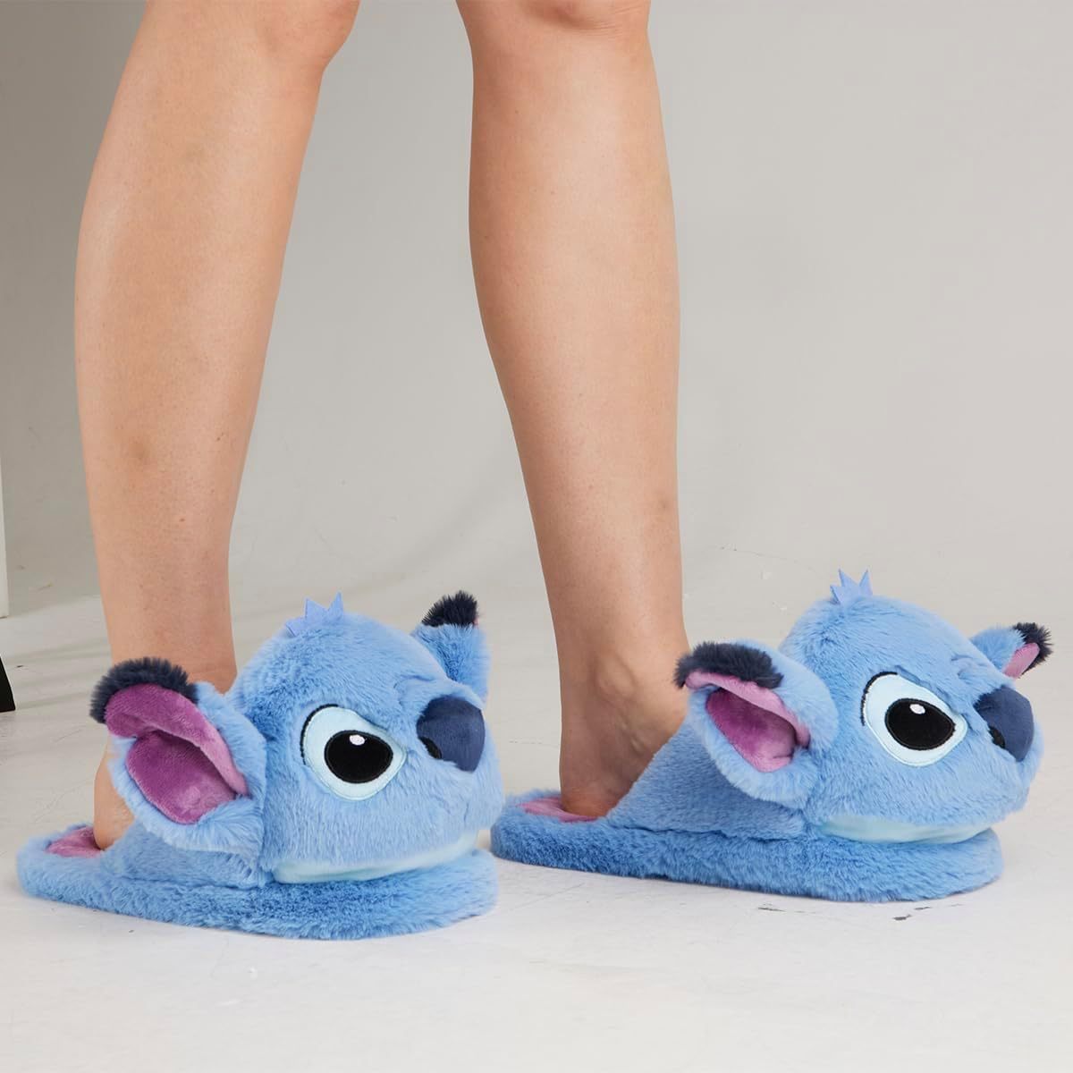 Disney Women'S Comfortable Slippers in Sizes 34-41 Suitable for Teenagers Girls Guest Slippers Winter image number 3
