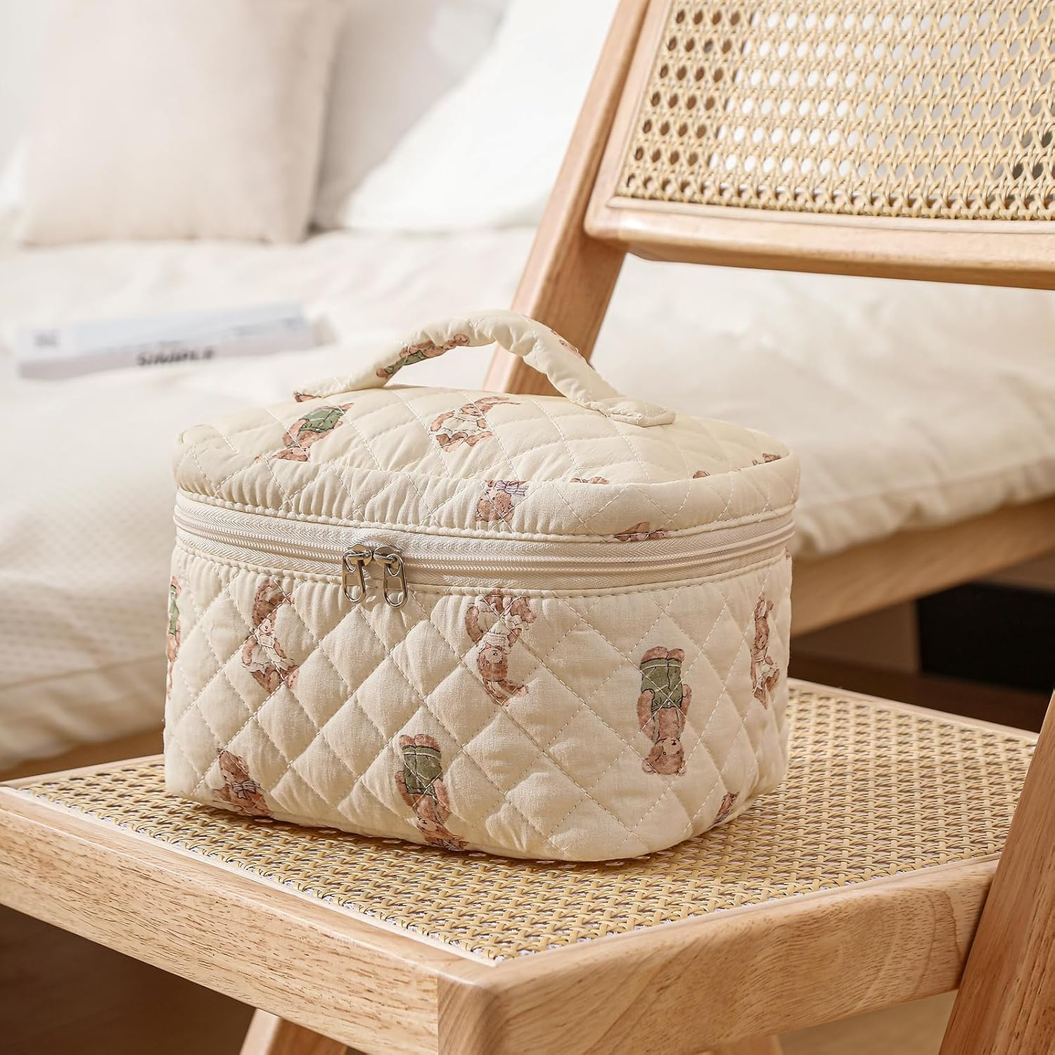 Uekeboag 2 Pcs Large Floral Quilted Makeup Bag Set for Women, Cotton Quilted Big Cosmetic Bag, Coquette Aesthetic Cute Travel Toiletry Bag, 01White Bear - 3Pcs Dot Bear image number 2