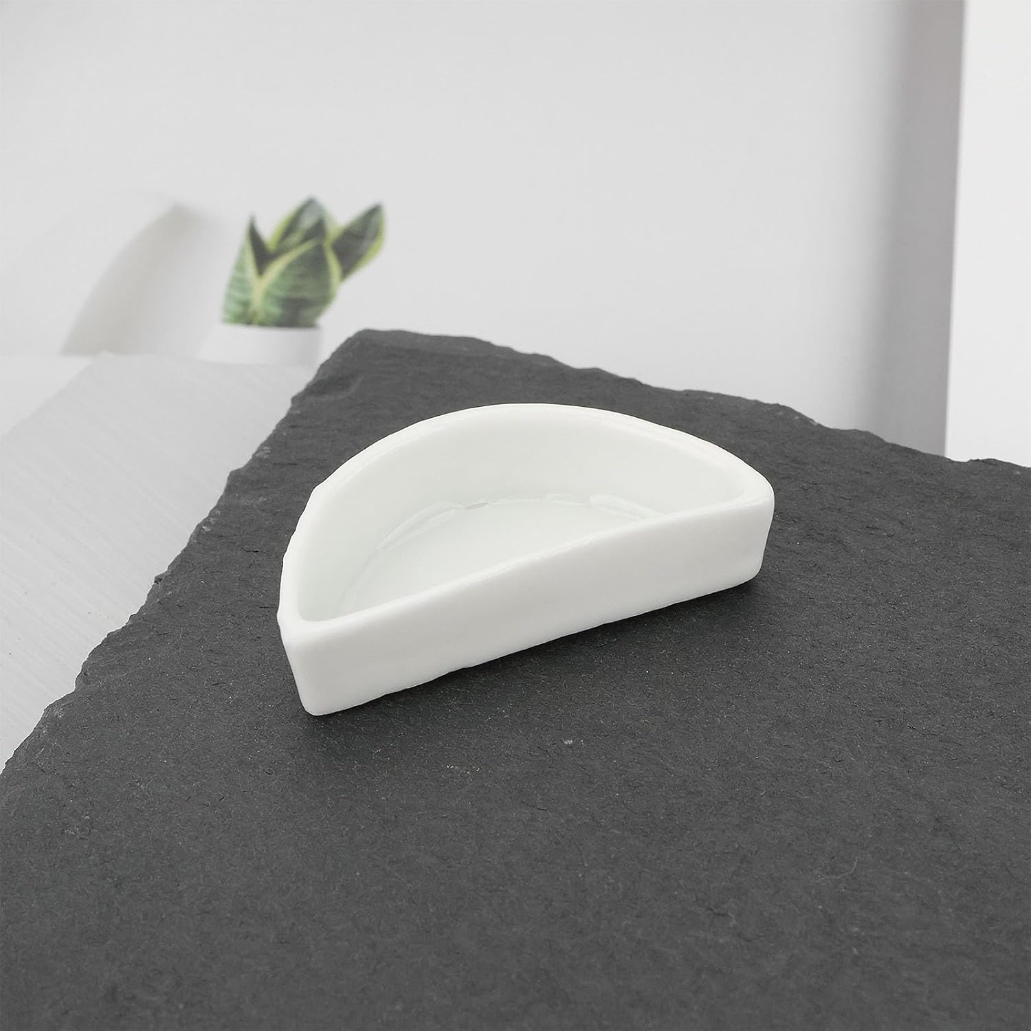 Ecsing 6PCS Hermit Crab Mini Ceramic Dish 4.21X2X1.05Cm Semicircle Shape Reptile Food Bowl for Spider Hermit Crab Tarantula Millipede White image number 4