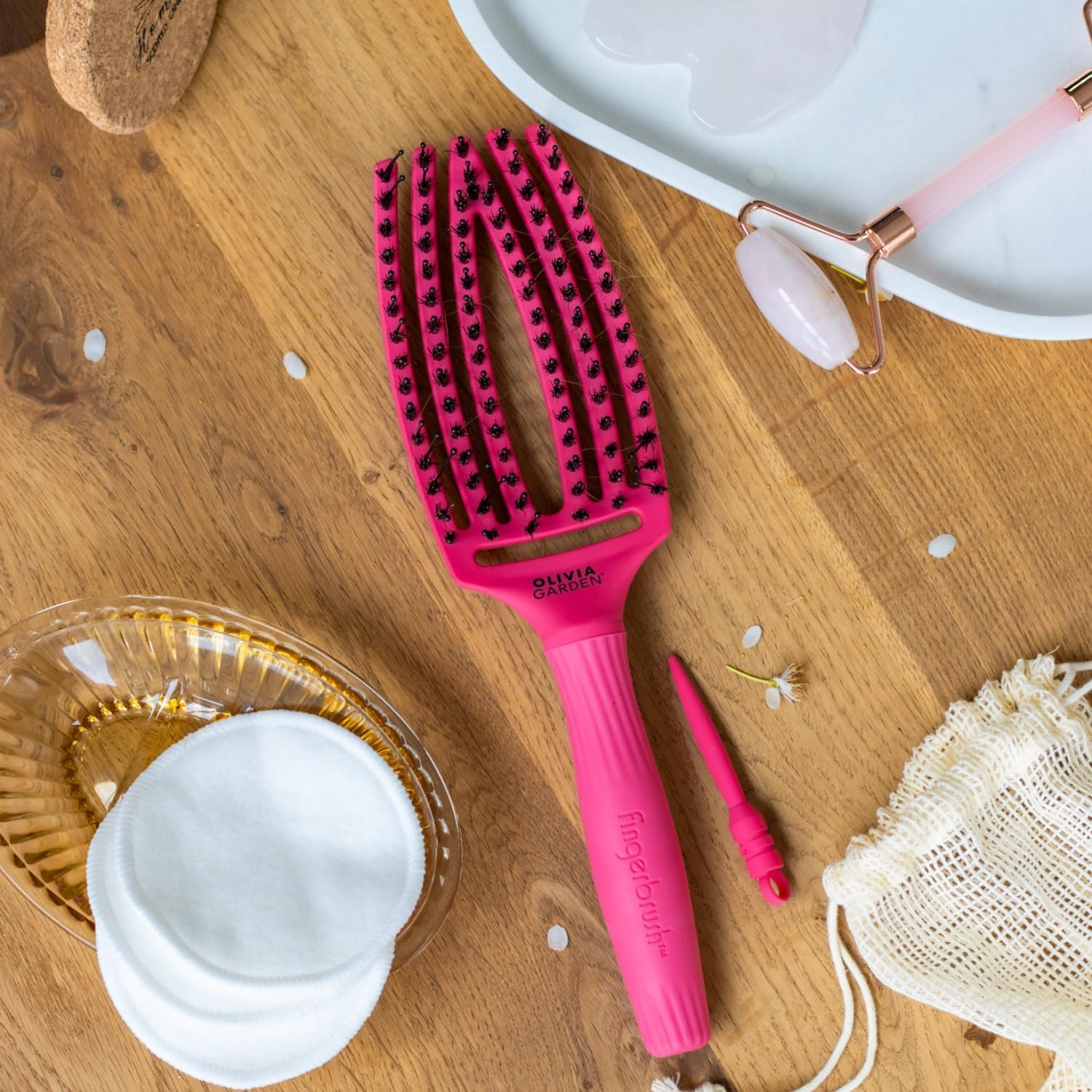 Olivia Garden Fingerbrush Care Iconic - Medium - Hot Pink - Detangler Brush with Boar Bristles & Nylon for Healthy and Shiny Hair image number 4