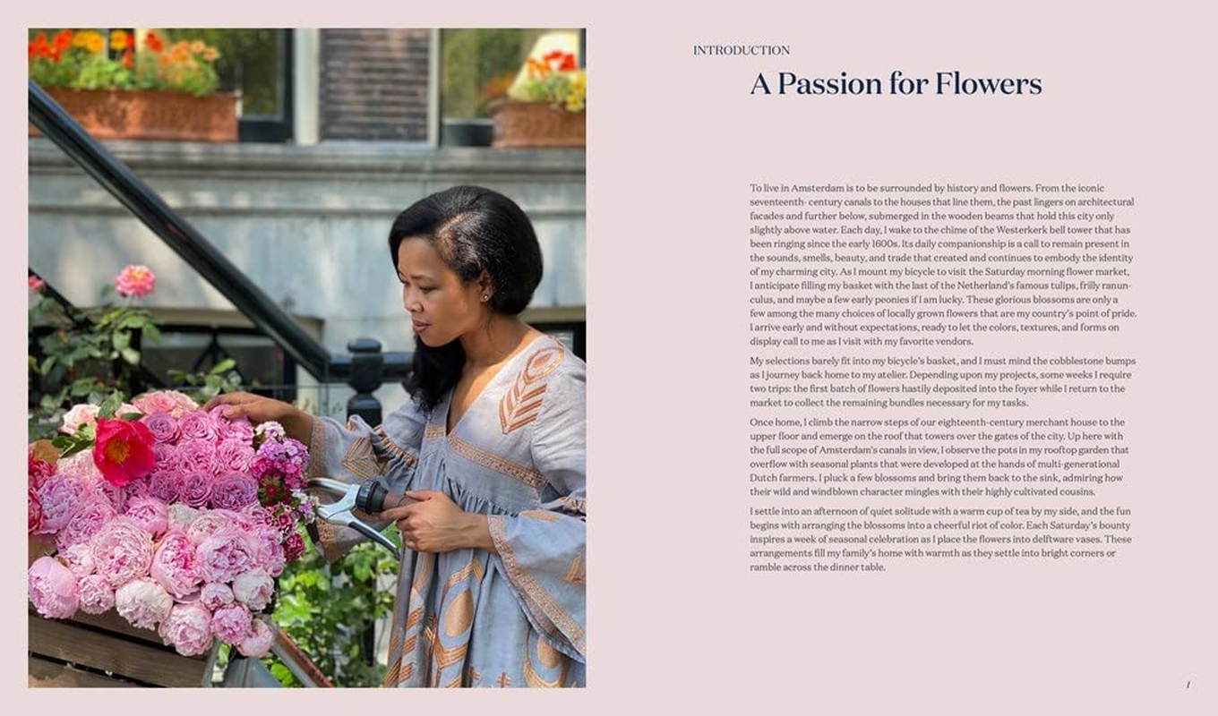 A Sweet Floral Life: Romantic Arrangements for Fresh and Sugar Flowers [A Floral D&eacute;cor Book] image number 1