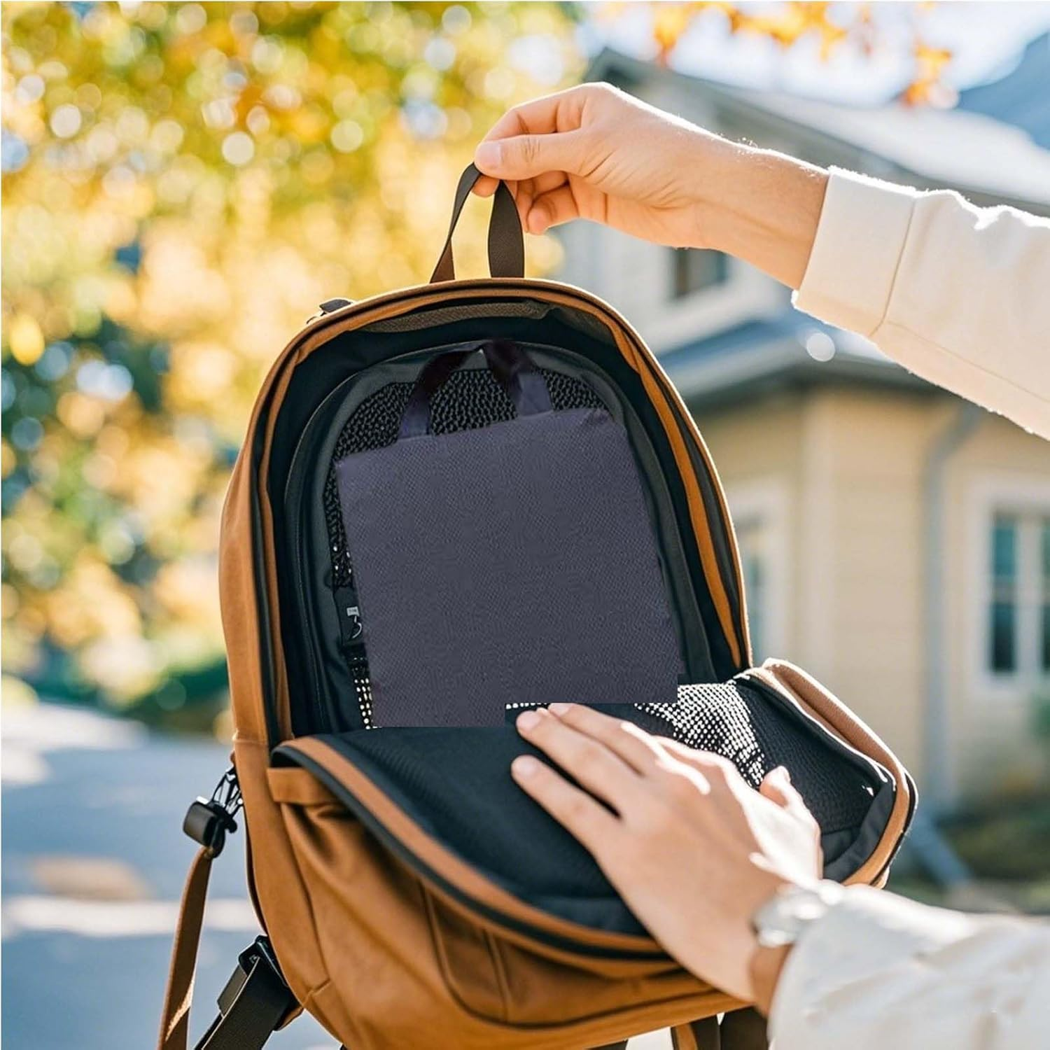 Portable Travel Seat Cushion, Breathable Comfortable Seat Cushion， for Home，Office Chair, Car, Outdoor (Black)