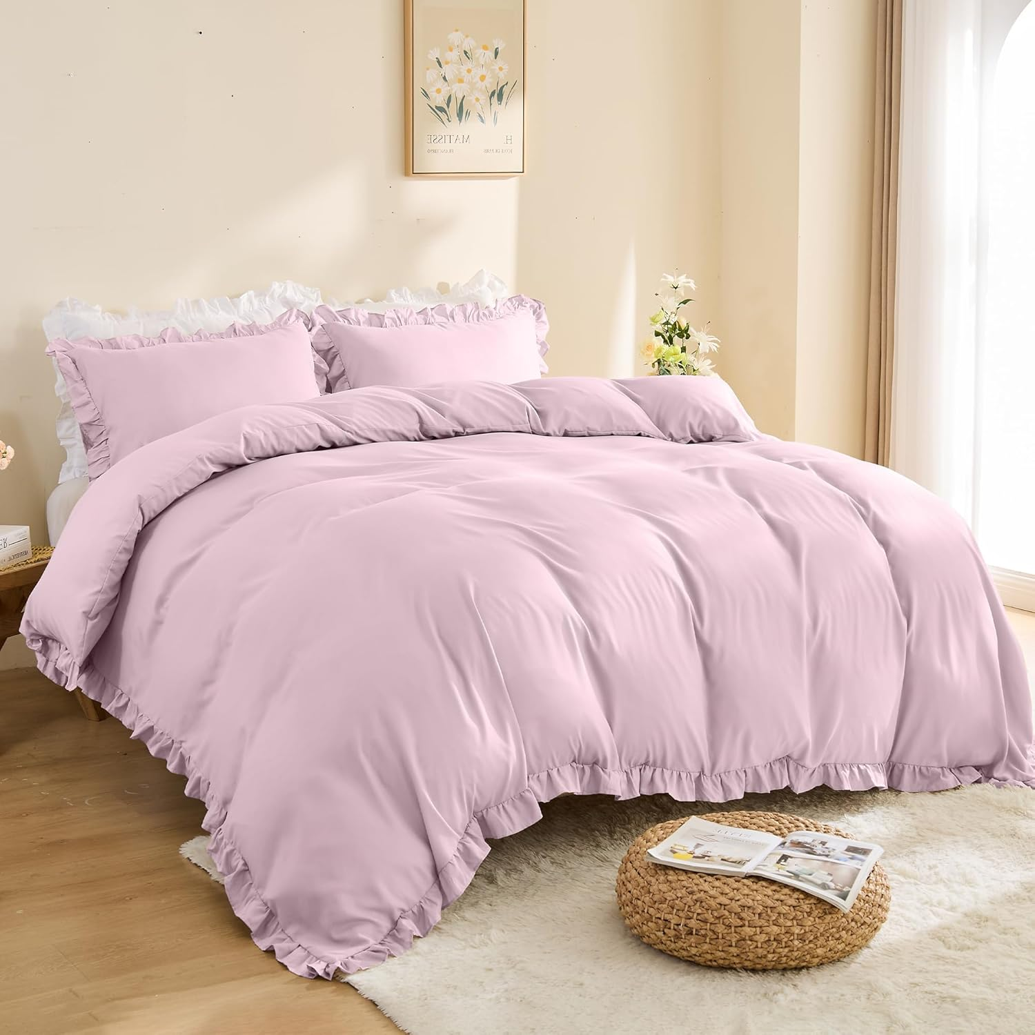 LINENOVA Ruffle Quilt Cover Set King &ndash; Ultra Soft 2000TC Microfibre Duvet Doona Cover with Corner Ties & Button Closure &ndash; 3-Piece Bedding Set with 2 Pillowcases - Light Pink image number 3