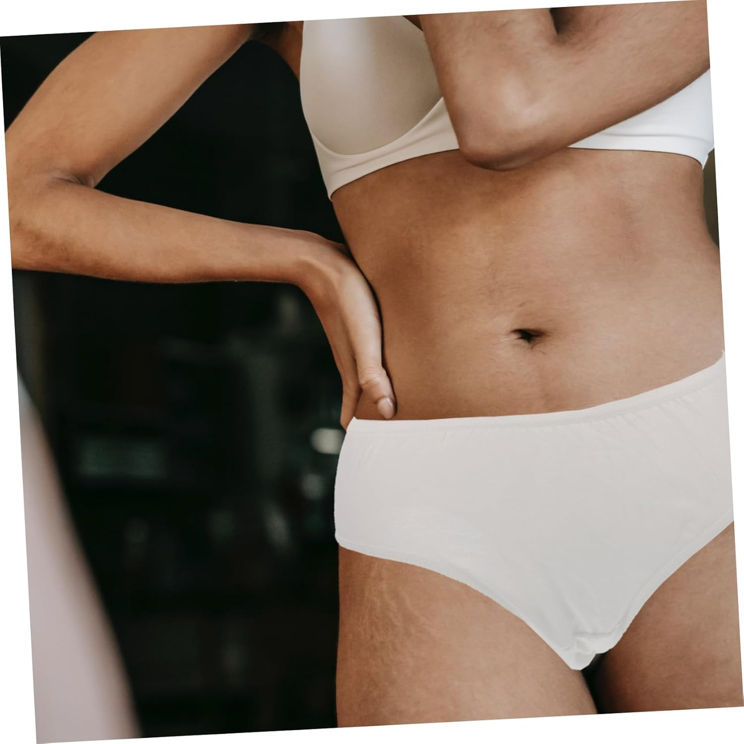 Abaodam 4Pcs Disposable Maternity Underwear XXL Breathable Supple Postpartum Pants for Pregnant Women Travel Menstrual Use White image number 3