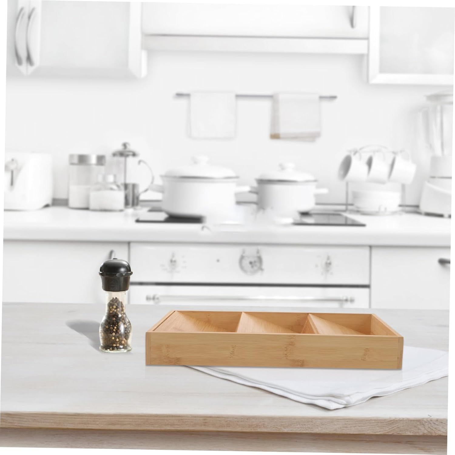 Hoement Bamboo Spice Rack 3-Tier Kitchen Organizer Spice Shelf for Seasoning Bottles Storage Countertop and Cabinet Condiment Holder image number 5