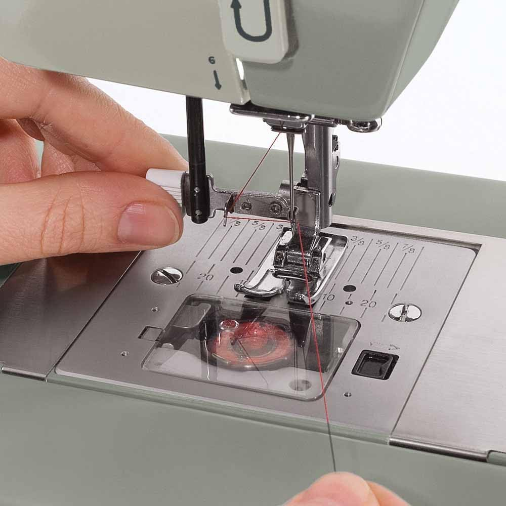 Singer 4452 Heavy Duty Domestic Sewing Machine image number 1