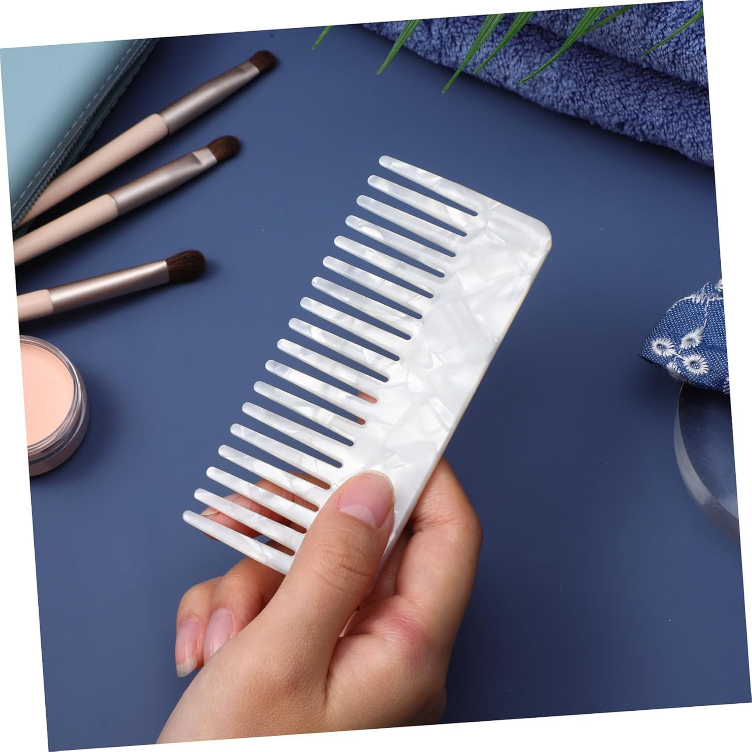 AUTSUPPL Hair Detangler Comb Rifua Wide Tooth Brush Shower Hair Comb for Wet Dry image number 3