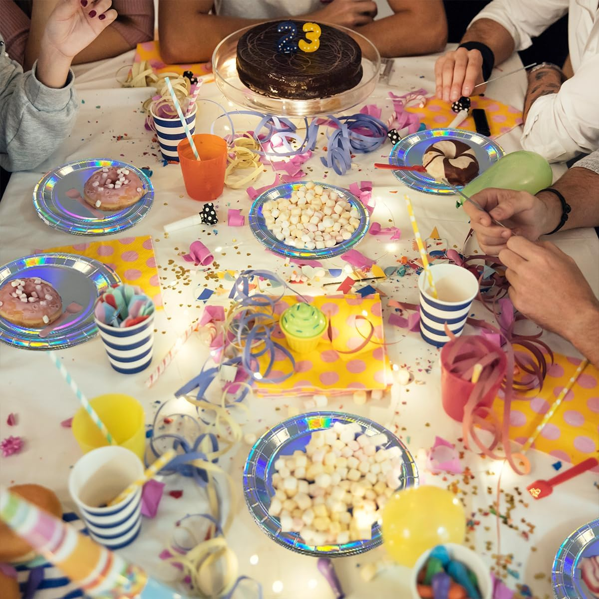 WELANE Disposable Paper Plates, 50 PCS Silver round Paper Plates for Parties, Weddings, Birthdays (7Inch) image number 5