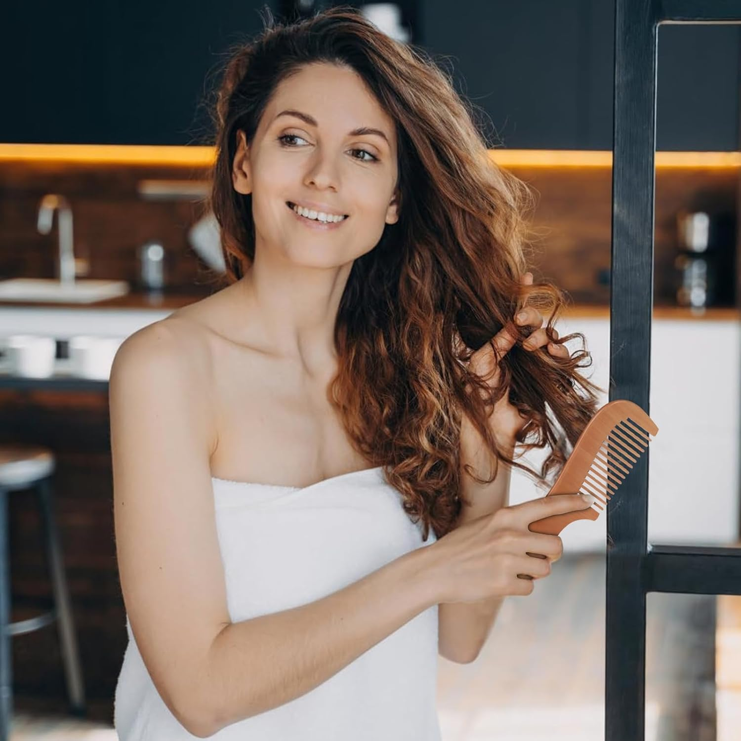 4 Pcs Natural Bamboo Comb Set for Women & Men - Wide Tooth Detangling, Beard & Labor Combs for Curly, Thick, Wavy Hair with Gift Bag image number 3