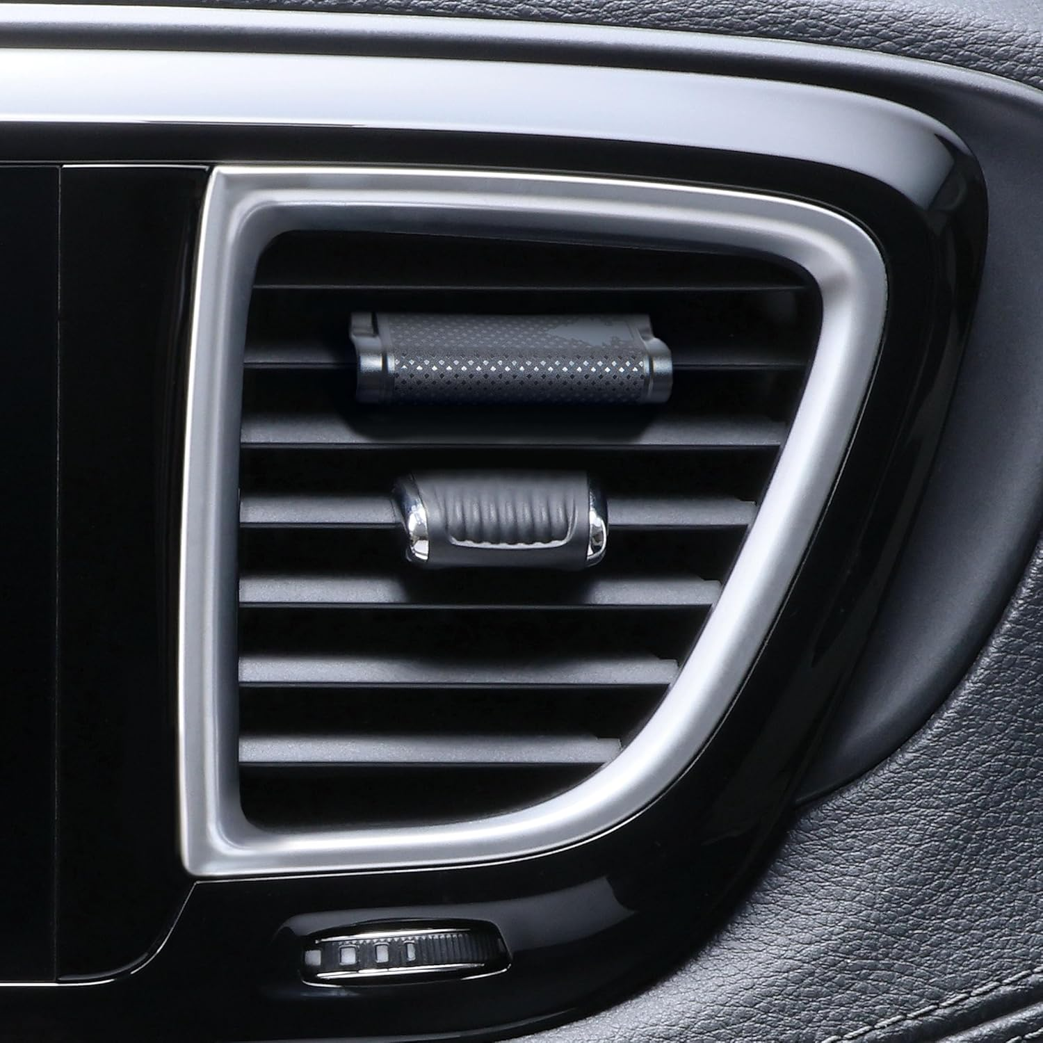 Little Trees Vent Wrap Vanilla Car Air Freshener 16 Wraps (Pack of 4)