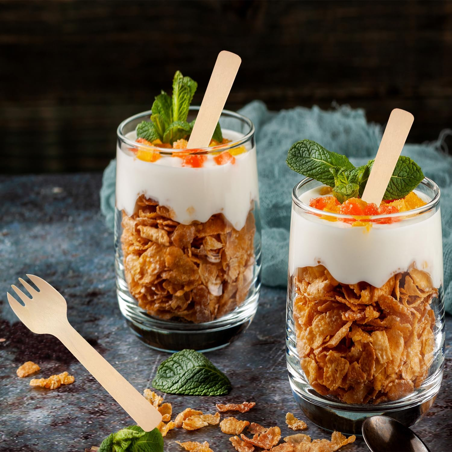 200Pcs 4 Inch Mini Wooden Forks, Biodegradable Compostable Birchwood, Food Grade Disposable Spoons Disposable Wooden Cutlery for Parties, Weddings, Camping.