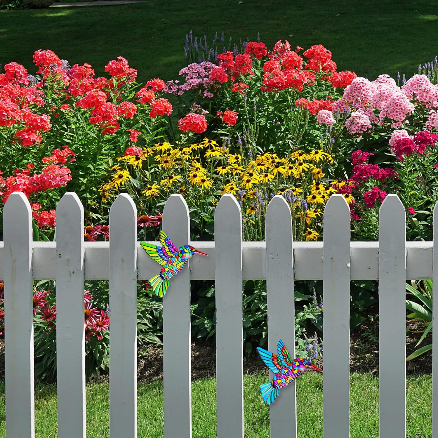 OFFCUP Metal Hummingbird Wall Decor, 2 Pack Metal Hummingbird Wall Art Decor, Wrought Iron Colorful Hummingbird Wall Sculptures, Outdoor Garden Fence Ornaments Hanging for Backyard Porch Patio