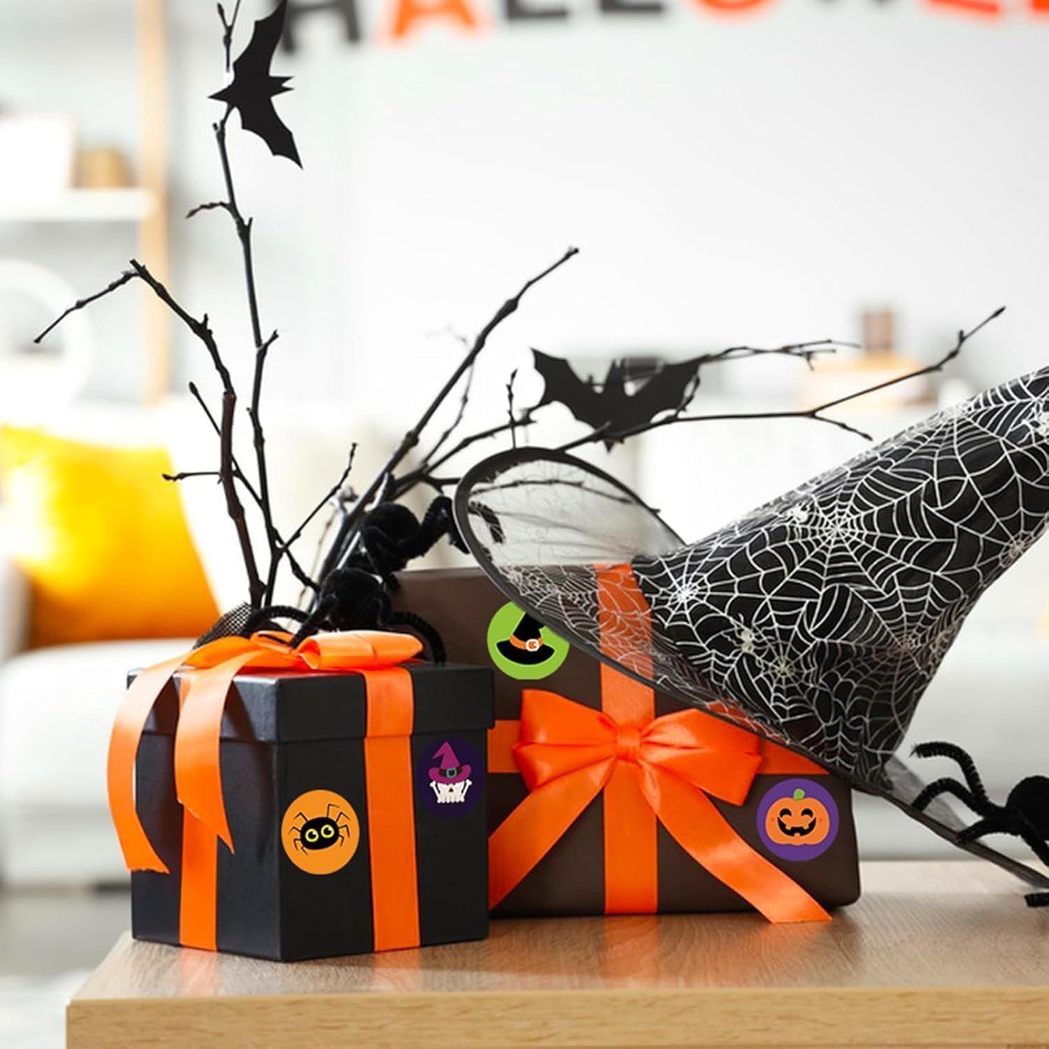 Halloween Sticker for Kids, 500 Pcshalloween Pumpkin Bat Spider Stickers Roll,10 Vibrant Colors and Designs, round Seal Label Stickers, Envelope Seals Paster for Halloween Party Decorations image number 4