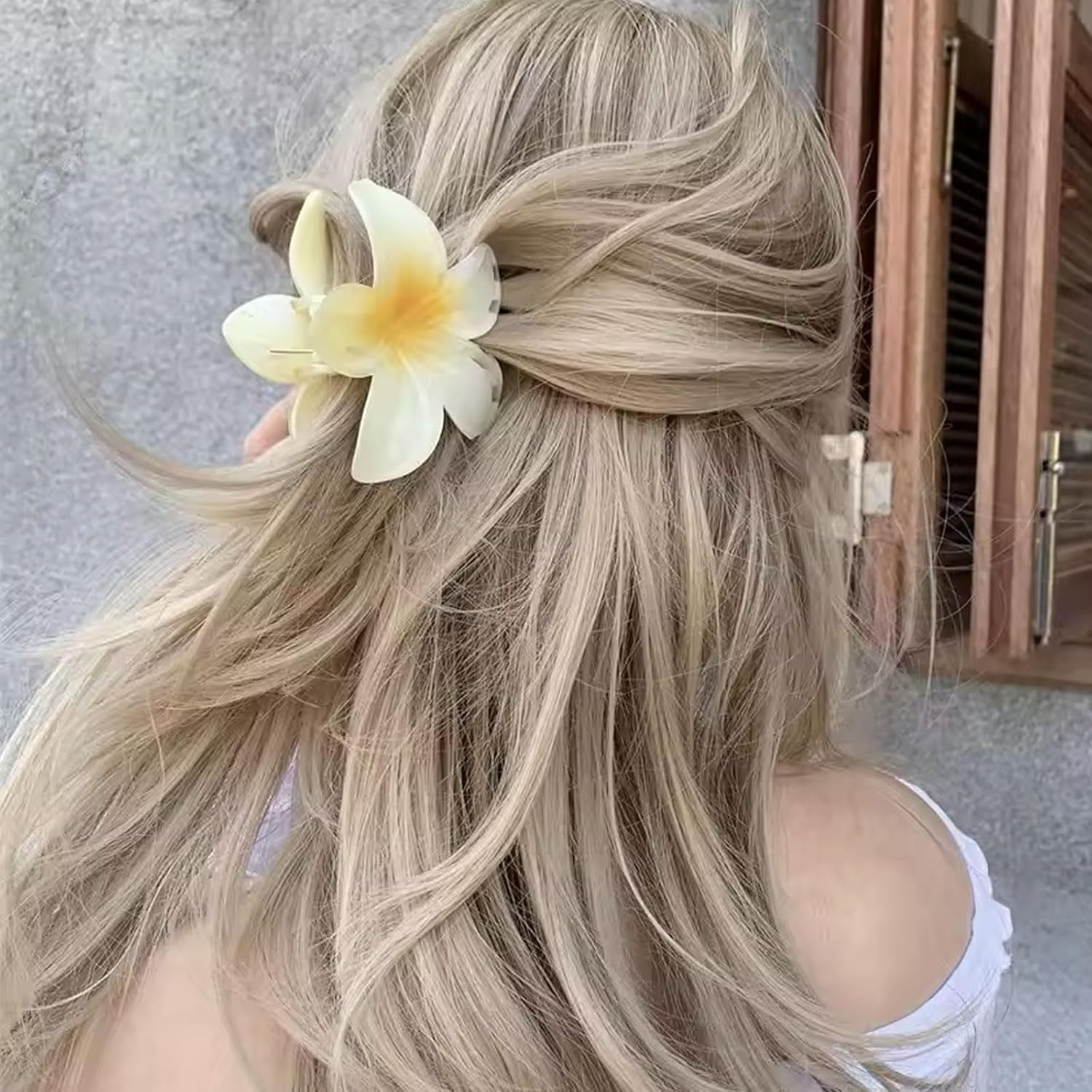 MYTOAU 8 Pack Claw Clips for Women,Hawaiian Plumeria Hair Accessories,Flower for Women,Nonslip Hair Girls, Large Claw Clips for for Wedding, Party, Vacation, Beach Decoration image number 1