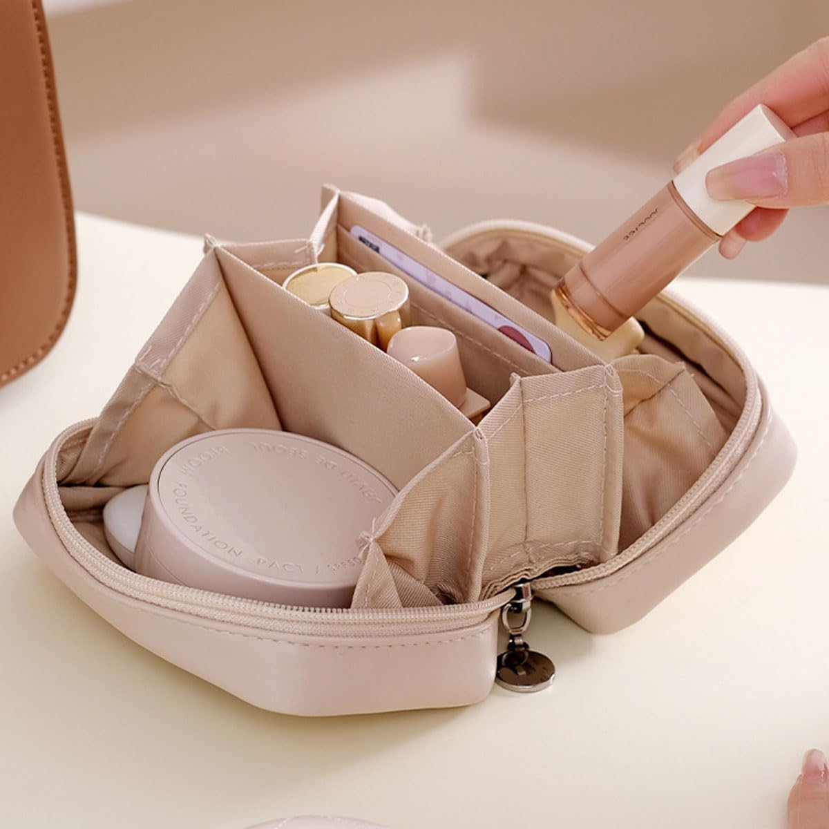 Volcano Structure Design Makeup Bag for Women, Portable Travel Storage, Large Capacity Cosmetic (Silver) - Apricot image number 3