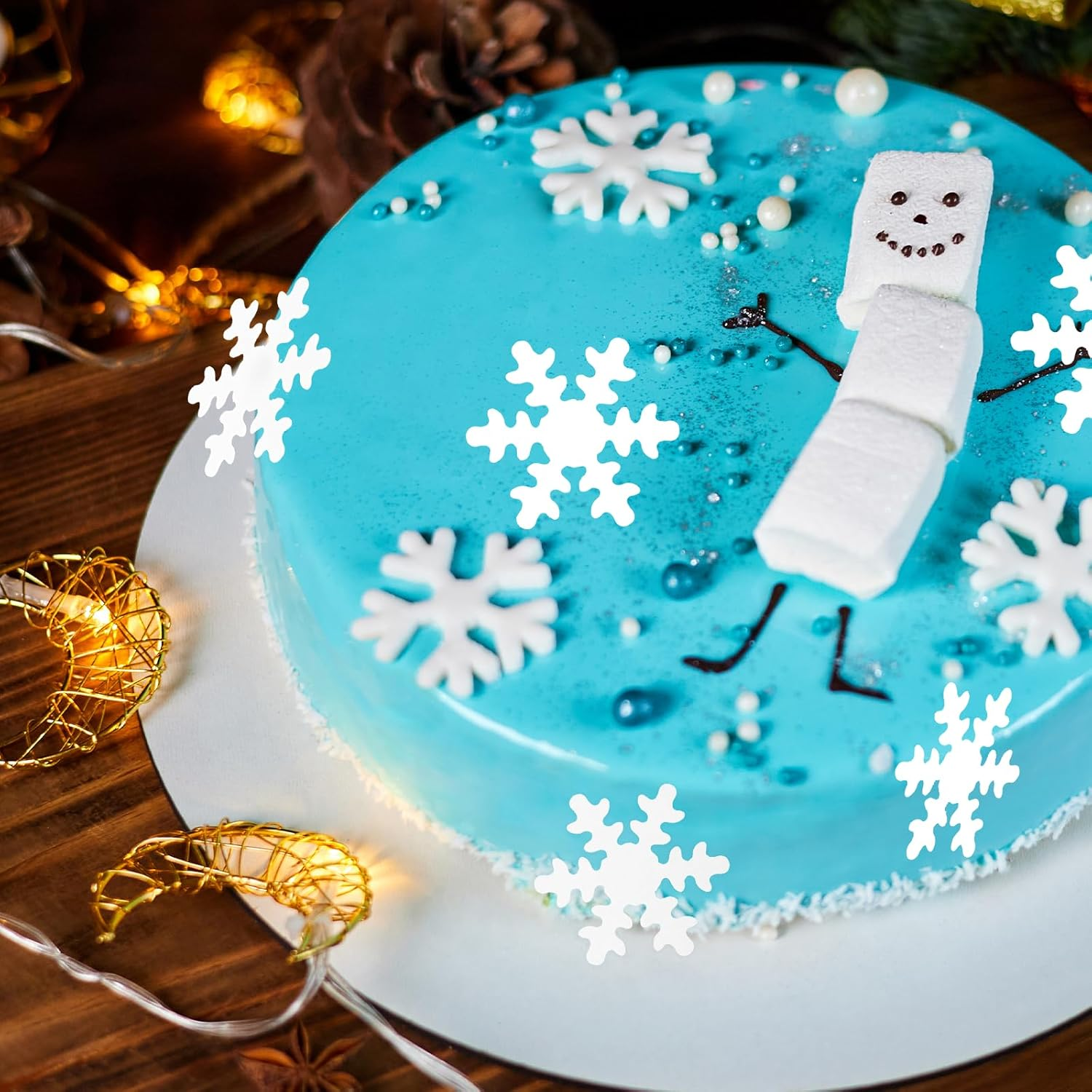 Giantree 50 Pcs Edible Snowflakes Cake Toppers, White Edible Snowflakes Cupcake Toppers, Wafer Paper Snowflake Cake Sprinkles for Christmas Winter Holiday Frozen Theme Party Supplies(White) image number 1