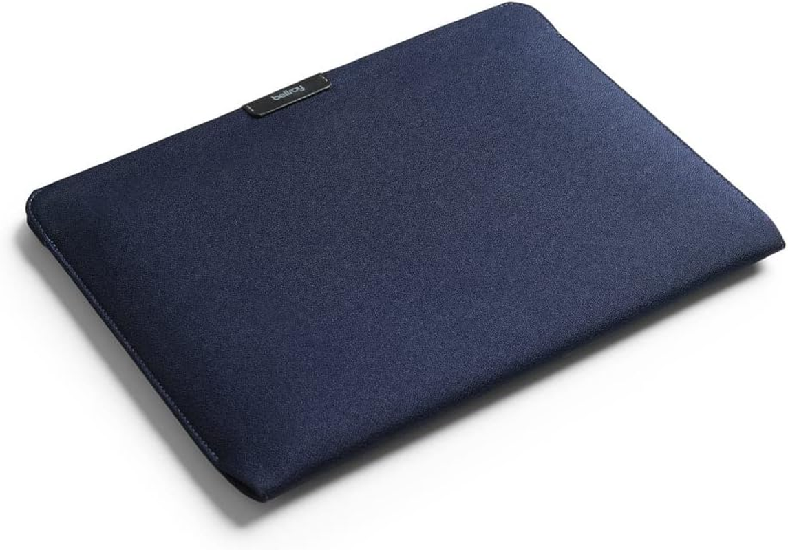 Bellroy Laptop Sleeve (Fits 14 Inch Laptop or Macbook, Slim Protective Case with Magnetic Closure) - Bronze