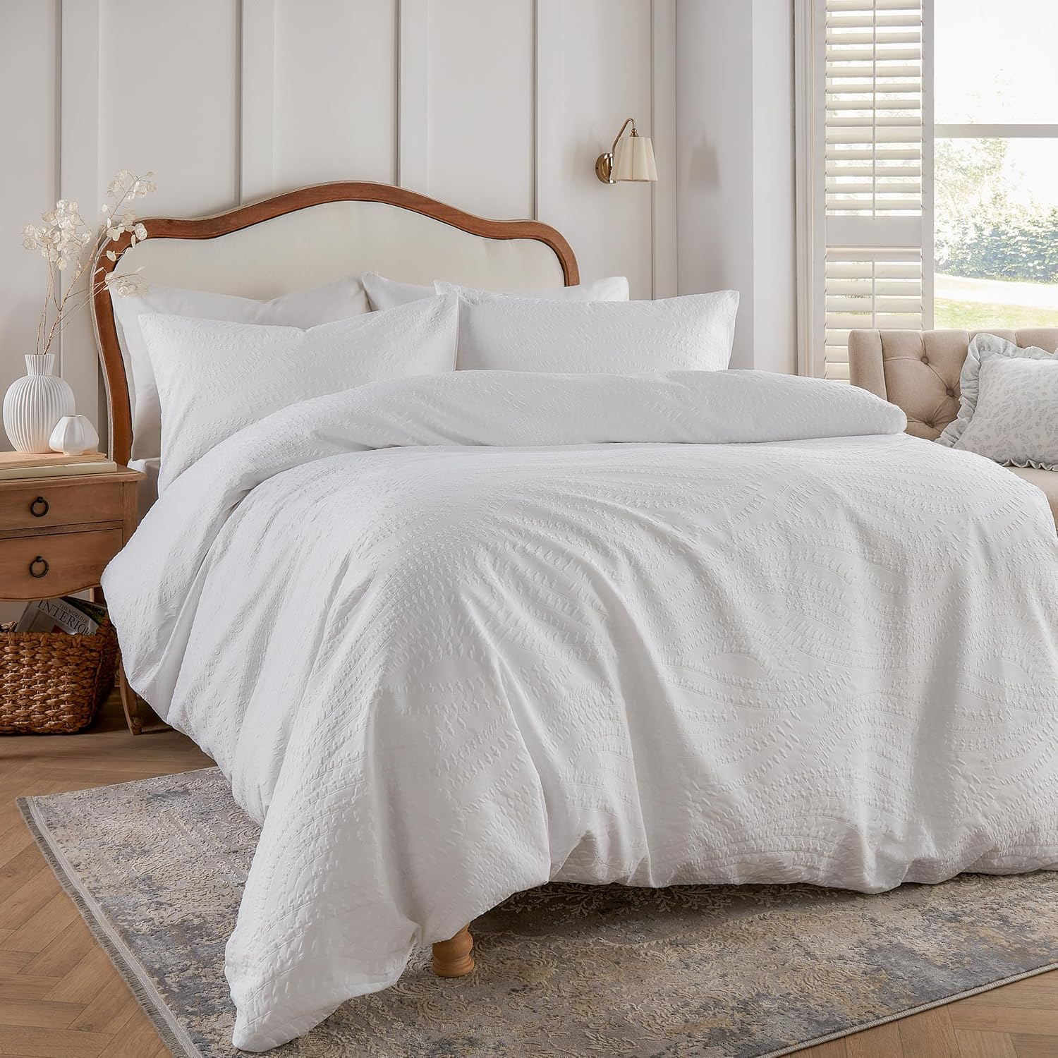 Wylder Nature Georgia Duvet Cover Set &ndash; Elegant Heat-Pressed Textured Bedding with Button Closure (White - King)