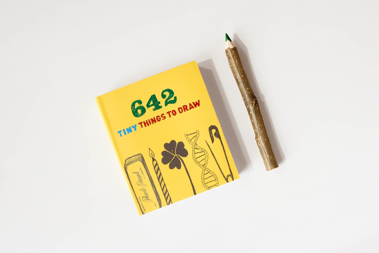 642 Tiny Things to Draw: (Drawing for Kids, Drawing Books, How to Draw Books) image number 2