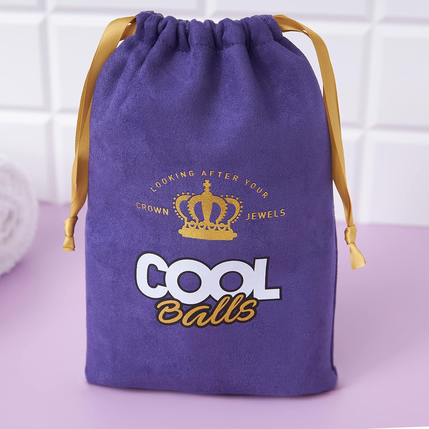 Cool Balls - Keeping Your Balls Smooth and Fresh (Gift Set) image number 1