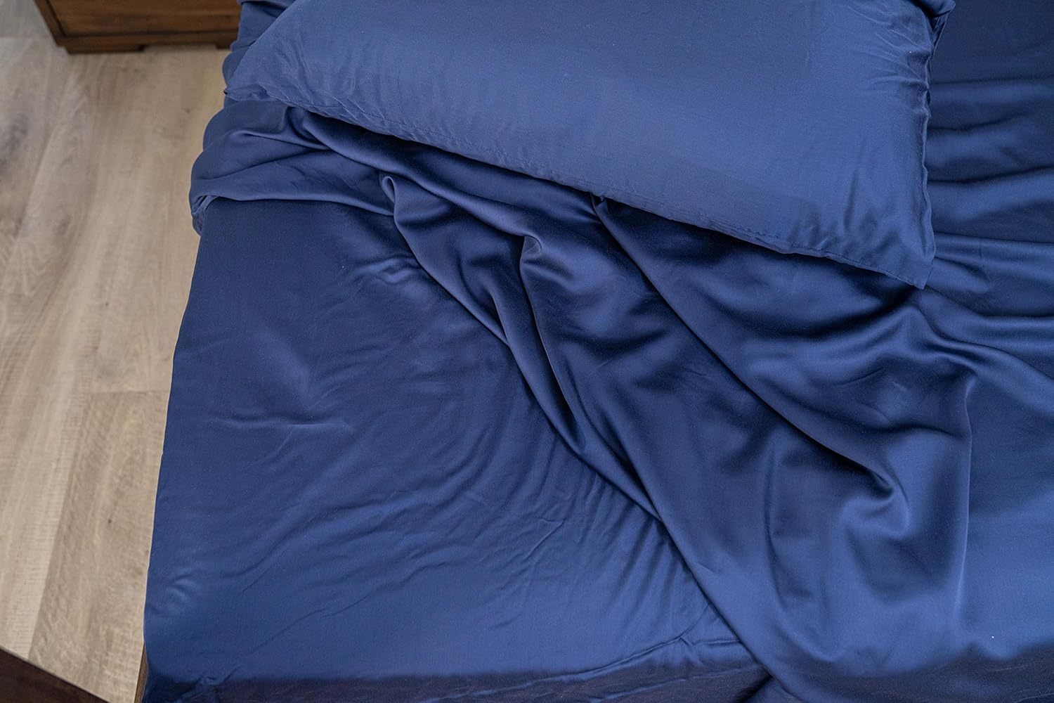 100% Lyocell Bedsheets Luxurious Feel Single Size Navy Blue Flat Bedsheet Solid Colour Bedding & Linen Tencel Flat Sheet &hellip; image number 6