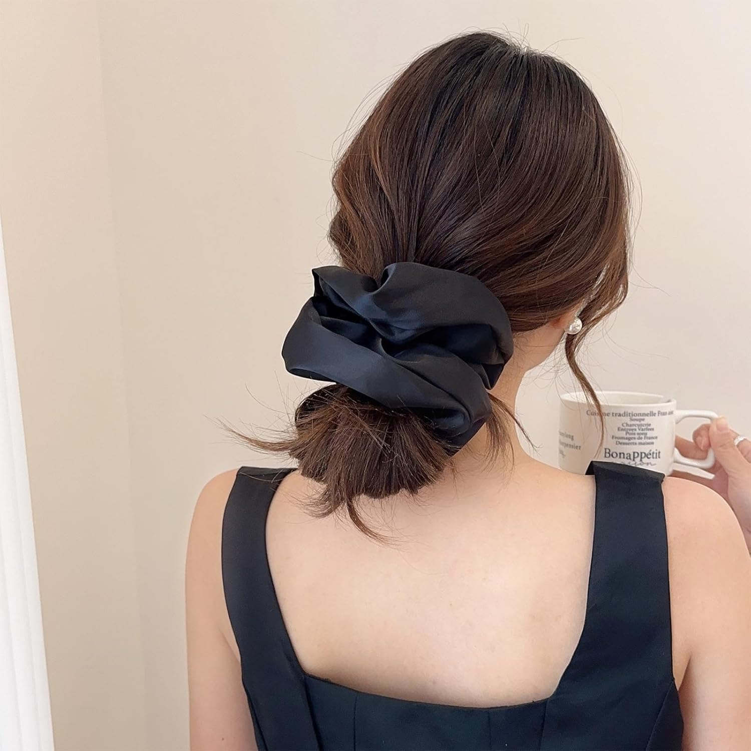 Inateannal Vintage Satin Silk Hair Bobbles Large Satin Elastic Hair Bobbles Black Large Satin Hair Bobbles Scrunchy Oversized Thick Hair Bobbles Satin Ponytail Holder Hair Bands image number 6