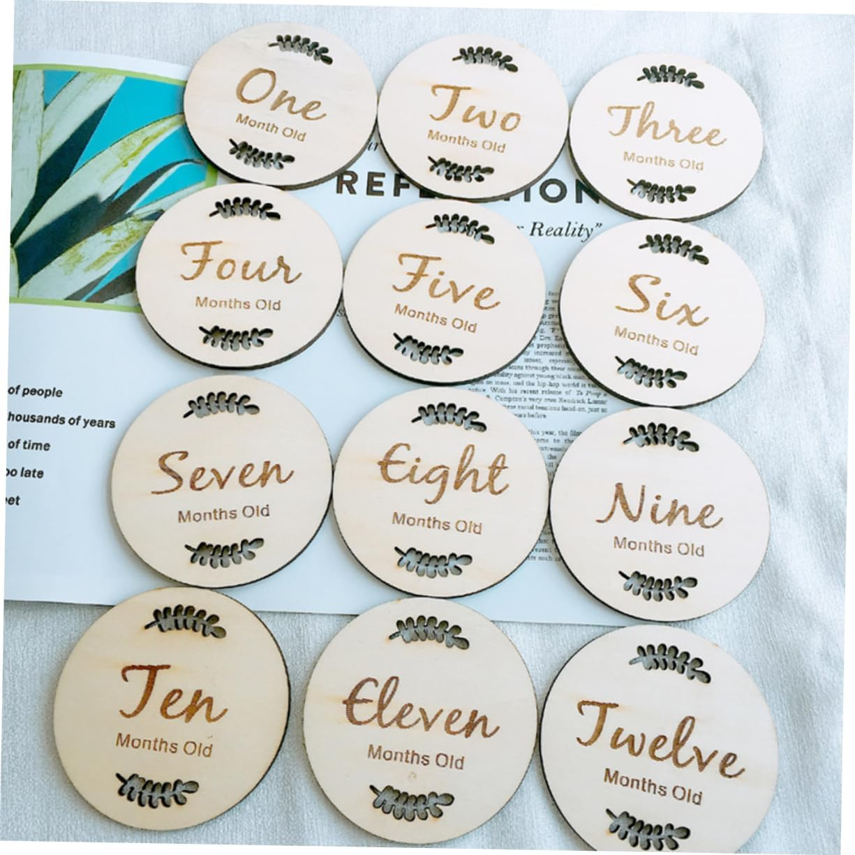 ERINGOGO Creative Milestone Cards Monthly Growth Tracking for Newborns for Photo Props and Showers Unique Designs for Media image number 5