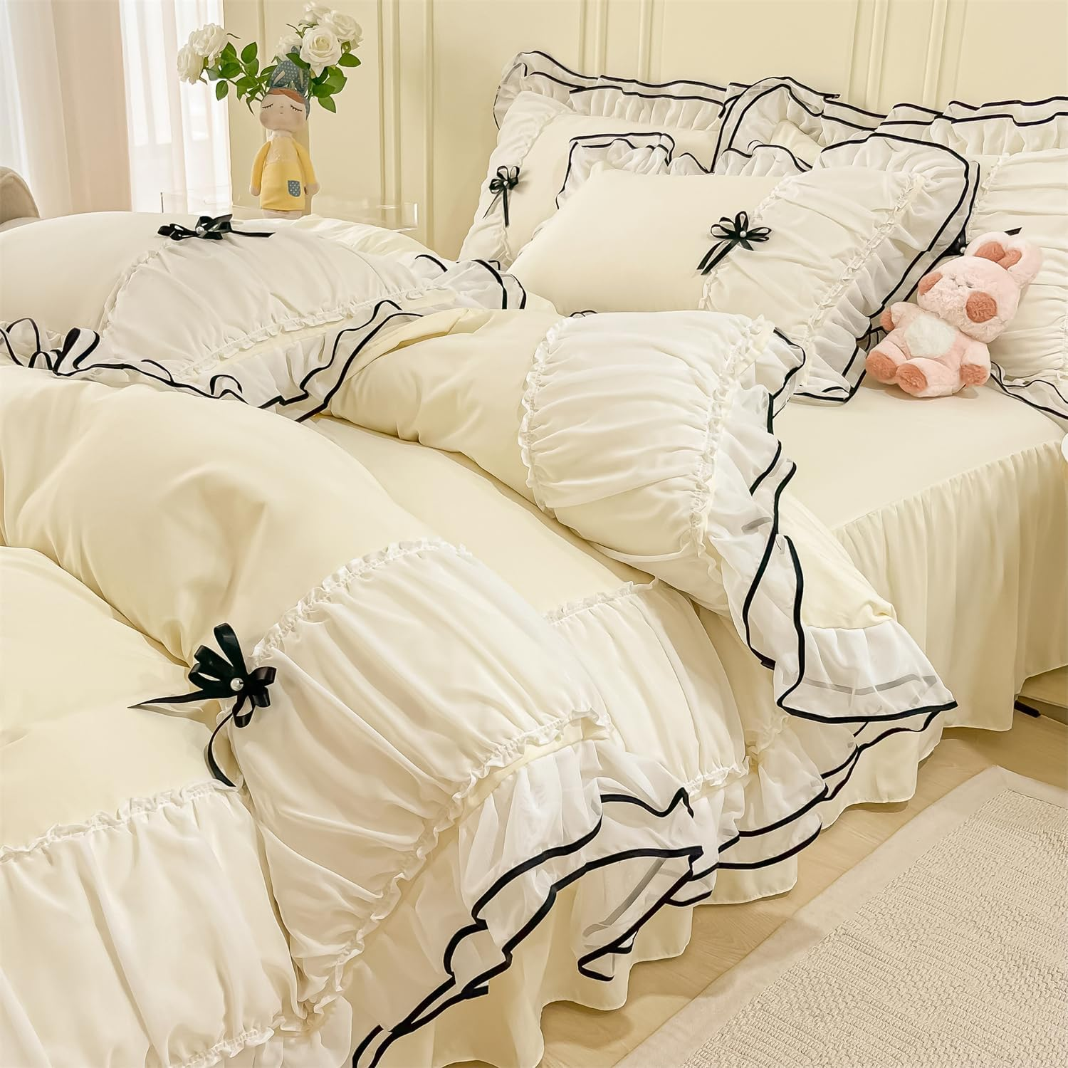 IHOUSTRIY Cream Duvet Cover Queen Size, Ruffle Beddding Set with Bowtie, 3 Pieces Comforter Cover Set with Zipper Closure, Girl Bedding with Pillowcase - Cream Yellow, Queen