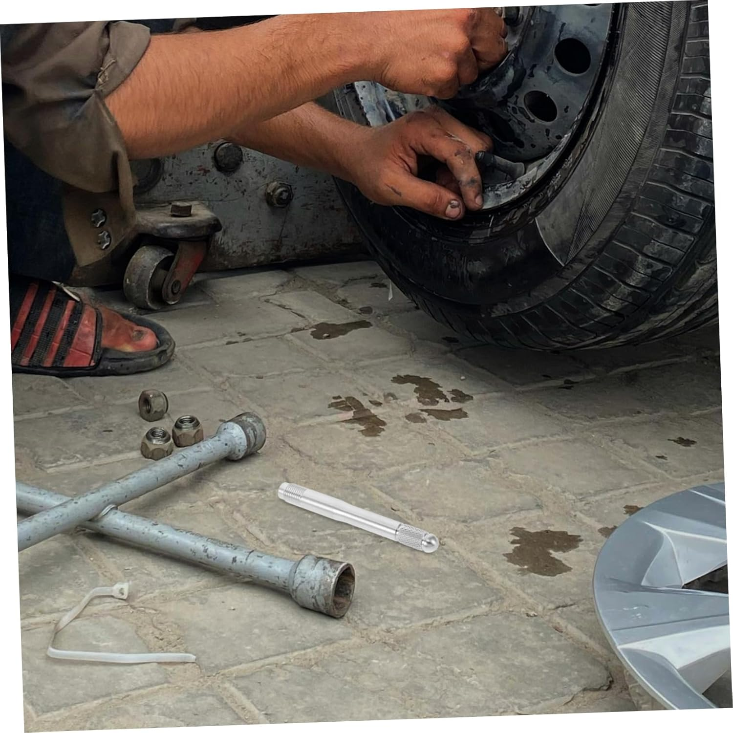 GETAJGHSD Wheel Alignment Pin Tool Automotive Wheel Balancing Kit for Car Maintenance image number 1