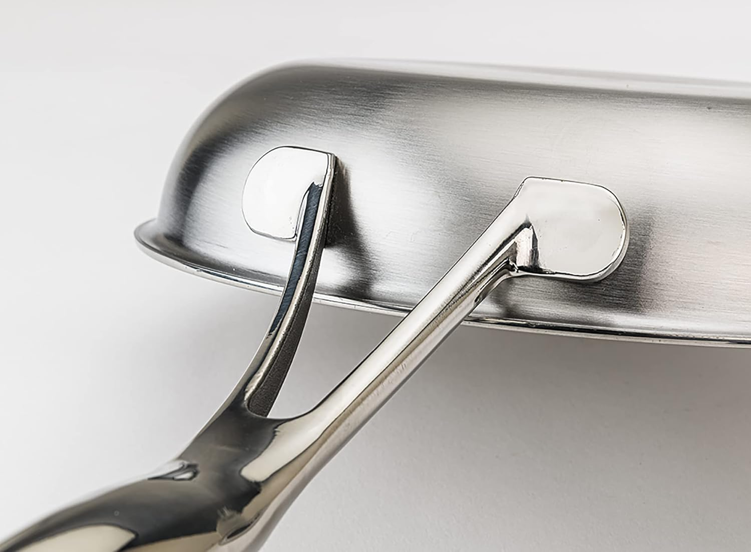 Frieling USA BC232 Black Cube Hybrid Stainless/Nonstick Cookware Wok with Helper Handle, Black/Silver image number 5