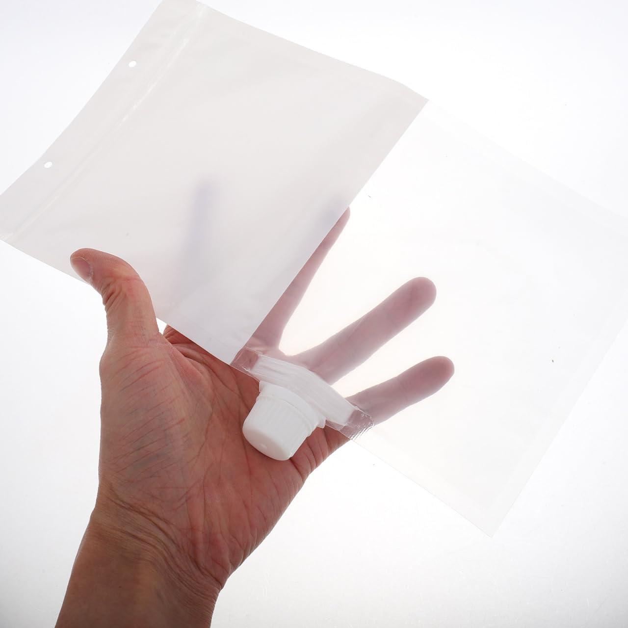 Angoily 10Pcs Reusable Hook Dehumidification Bags for Closet and Kitchen Hanging Moisture Absorber Packs Space-Saving Moisture Control with Clear Monitor Design