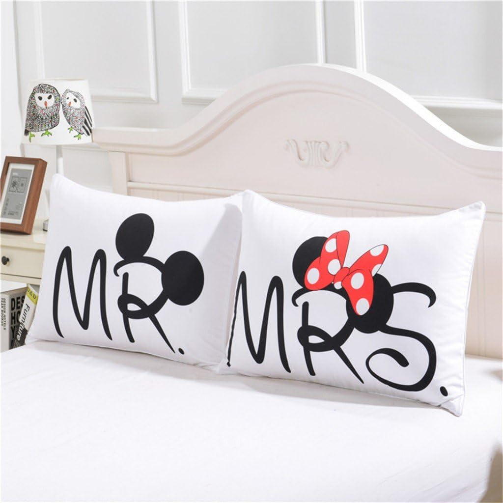 Haru Homie Microfiber Reversible Mickey Mouse Mr/Mrs Couples Duvet Cover 3PCS Bedding Set with Zipper Closure - Ultra Soft Lightweight and Easy Care, King image number 4