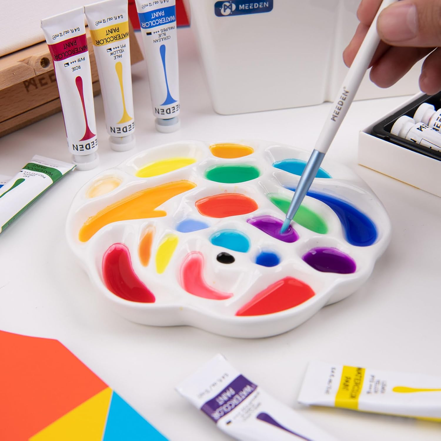 MEEDEN Ceramic Art Paint Palette - Porcelain Mixing Tray for Watercolor, Gouache, Acrylic Painting - 15Cm Rose Artist Palette image number 1