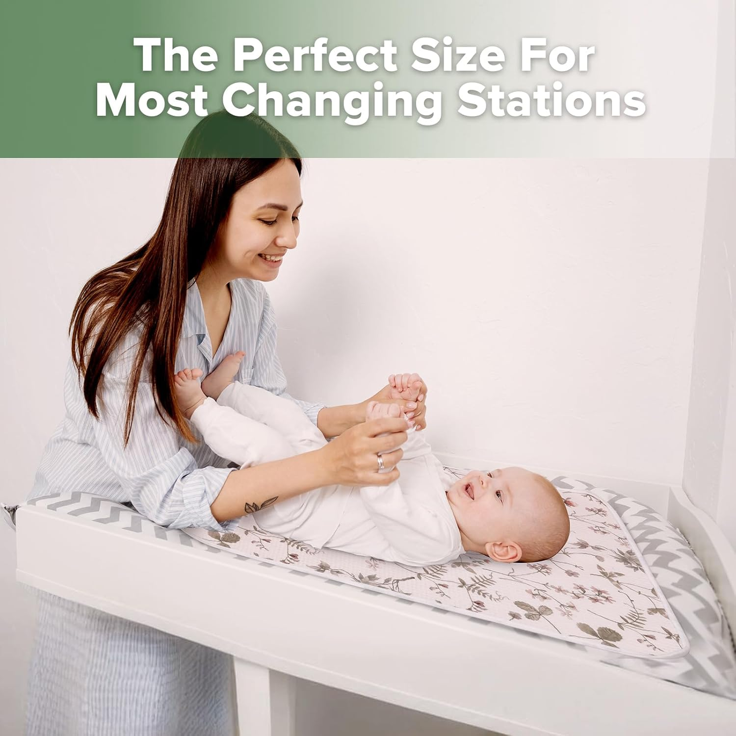 Haakaa Waterproof Changing Pad Liners, 100% Cotton, Soft & Breathable (1Pc, 19.5" X 27.5" Vintage Garden) image number 3