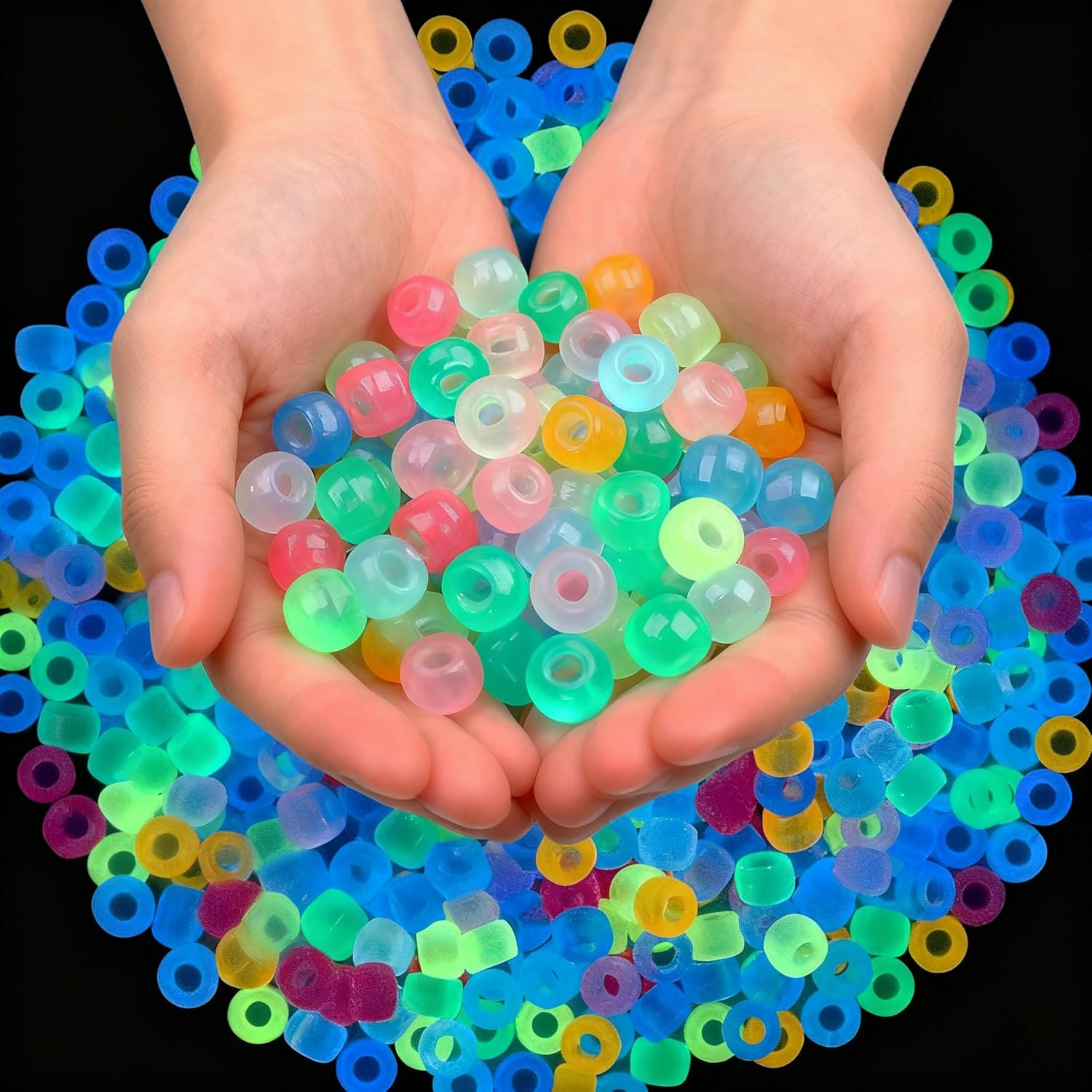 1000Pcs Glow in the Dark Pony Beads Bracelet 9Mm Plastic Barrel Pony Beads for Necklace,Hair Beads for Braids,Key Chain,Jewelry Making (Night Glow)