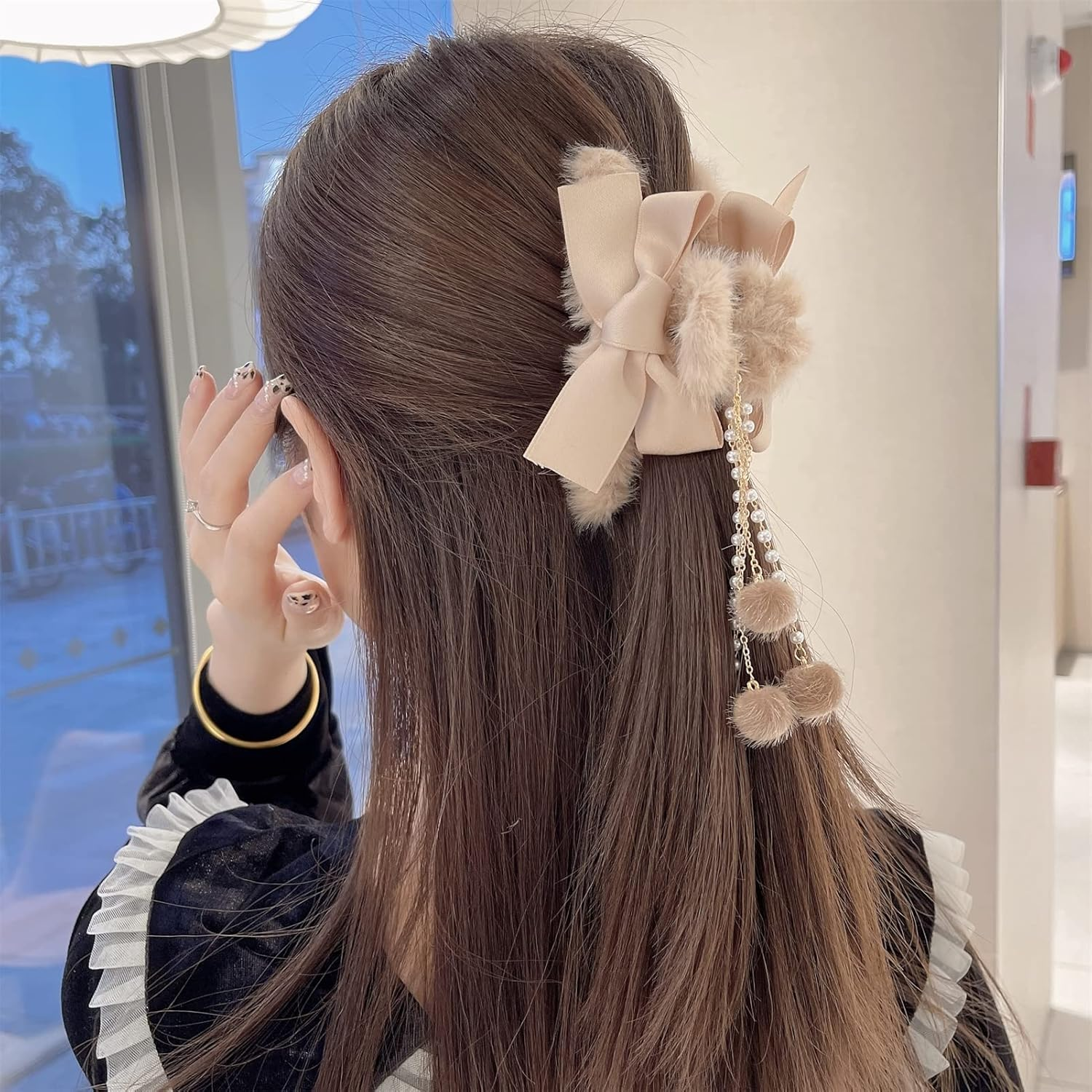 Woman Hair Clips for Winter Use, Girls Women Hair Accessories, Plush Hair Claw Clips,Bowknot image number 2