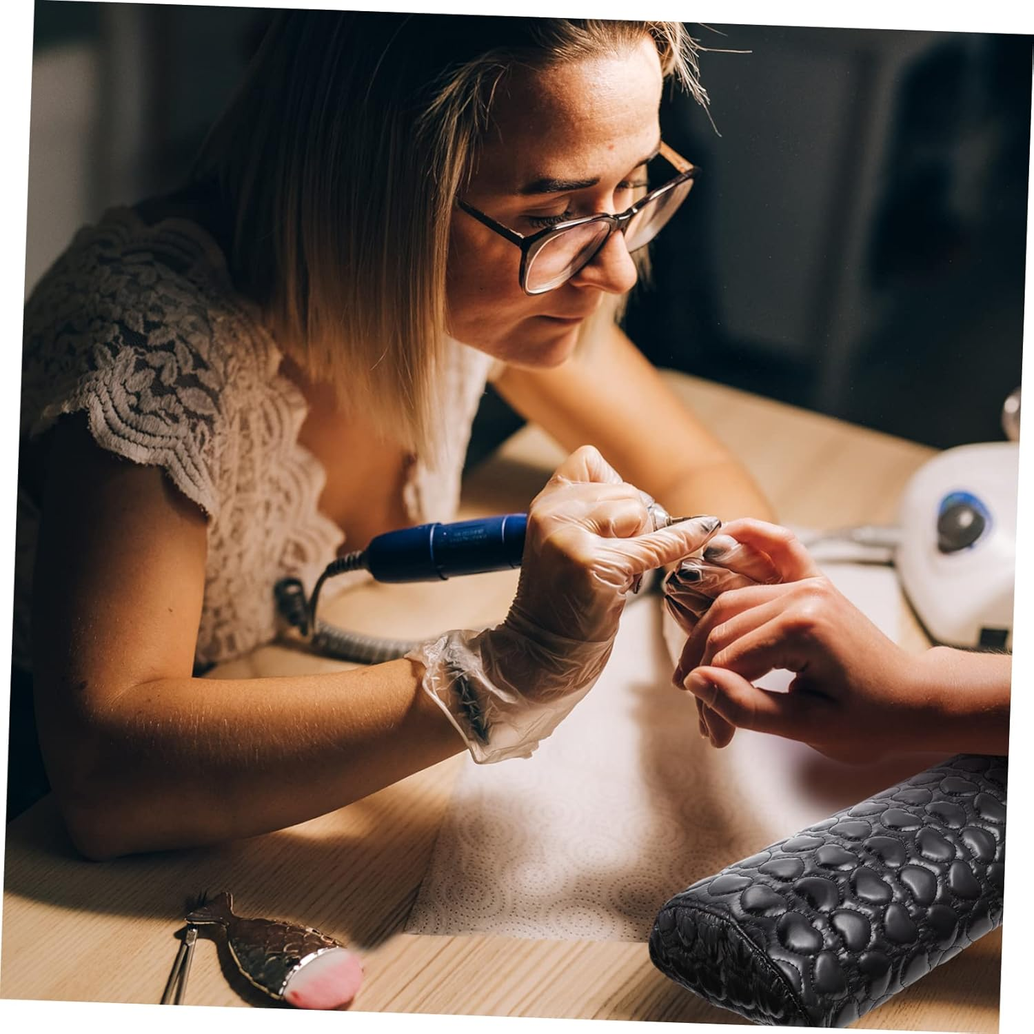 VINTORKY Nail Tech Hand Rest Heart Cushion Stylish Love-Heart Manicure Hand Pillow image number 4