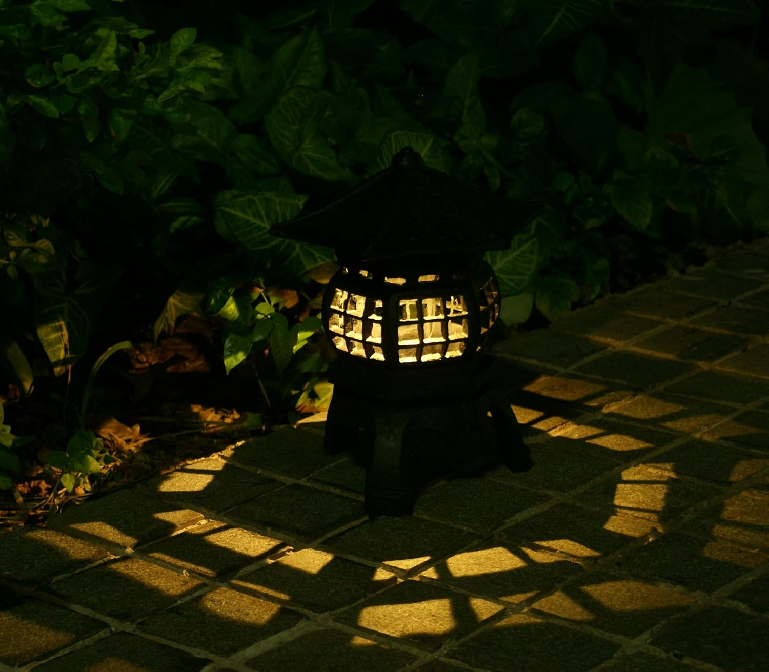 TIAAN 12" Height Japanese Lantern Solar Garden Lamp Solar Pagoda Light image number 4