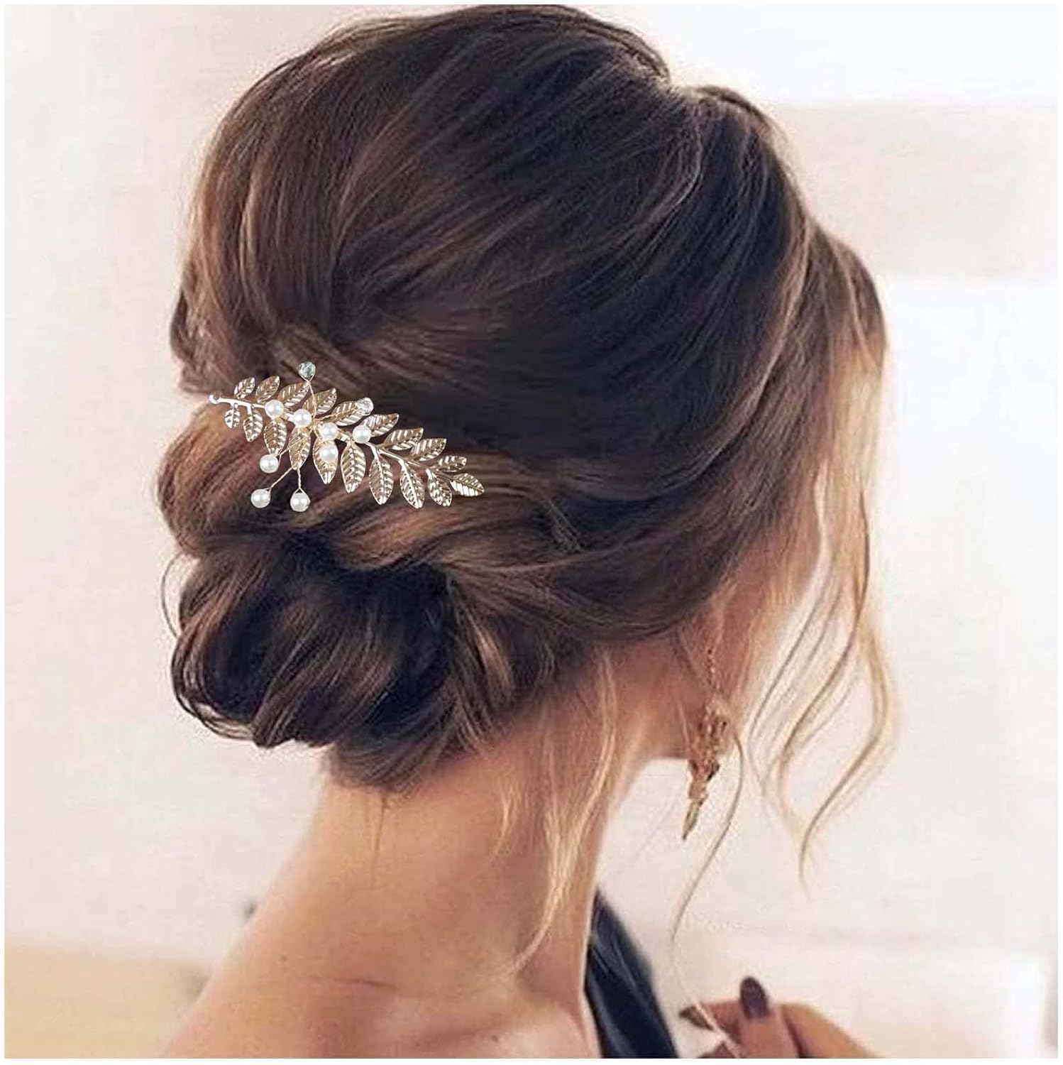 Yheakne Crystal Wedding Hair Comb Gold Pearl Hair Comb Barrette Bridal Hair Comb Headpieces Decorative Head Comb Headpiece Rhinestone Hairpiece Side Comb Hair Accessories for Women and Girls (Gold)
