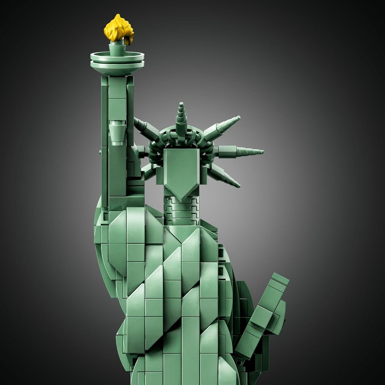 LEGO Architecture Statue of Liberty Construction Set for Adults, Historic Building Set, Famous Statue New York Souvenir, Relaxing 3D Puzzle, Model Building Kit, Home Decor or Office Piece 21042 image number 6