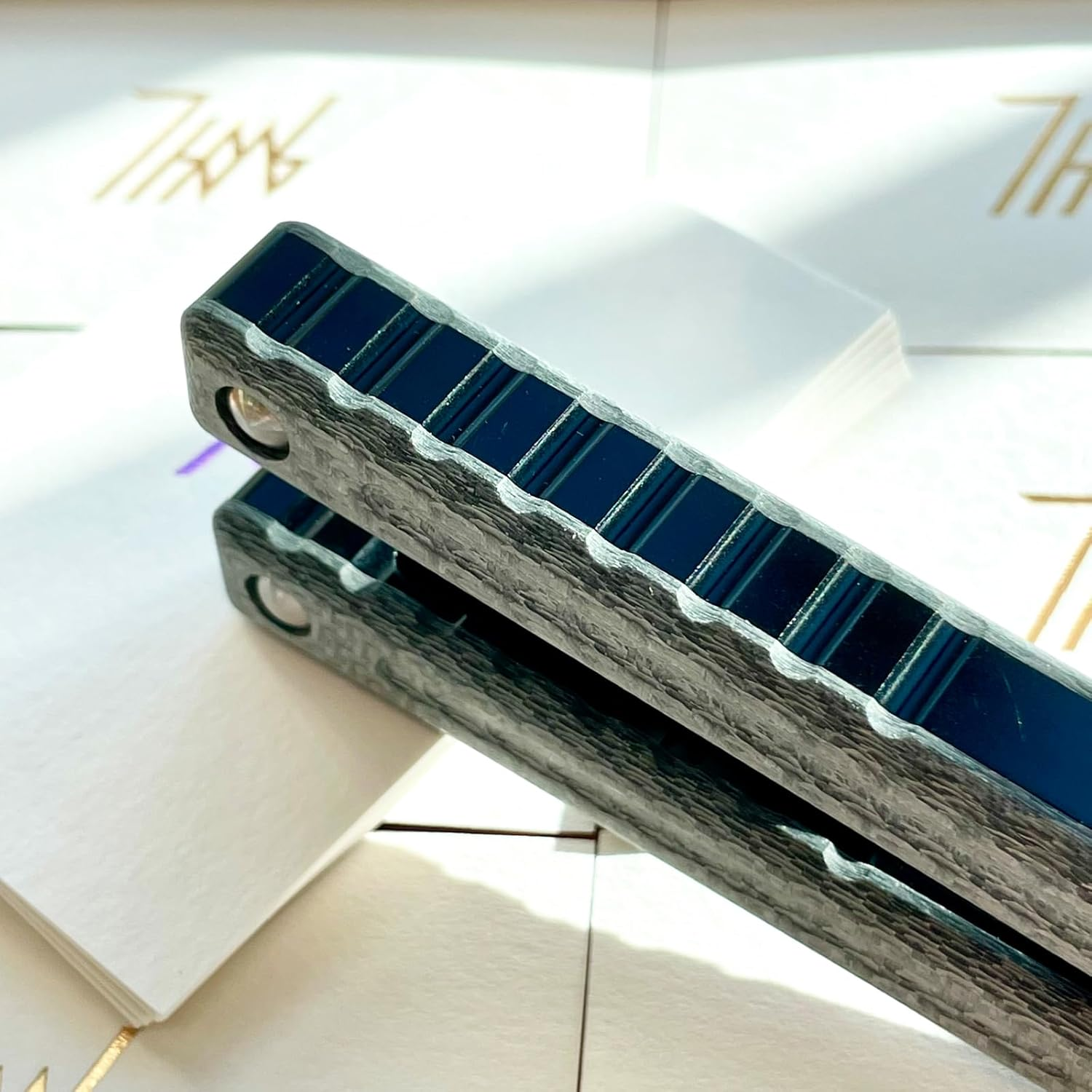 Thomas Refault Bowie, Strive for the Future, Fine-Tuning Bushing System, 7075 AL with G10 / Ultem/Carbon Fiber Channel Handle, Multifunctional Tool (Silver Carbon Fiber with Silver Trainer) - Silver Carbon Fiber With Silver Trainer image number 1