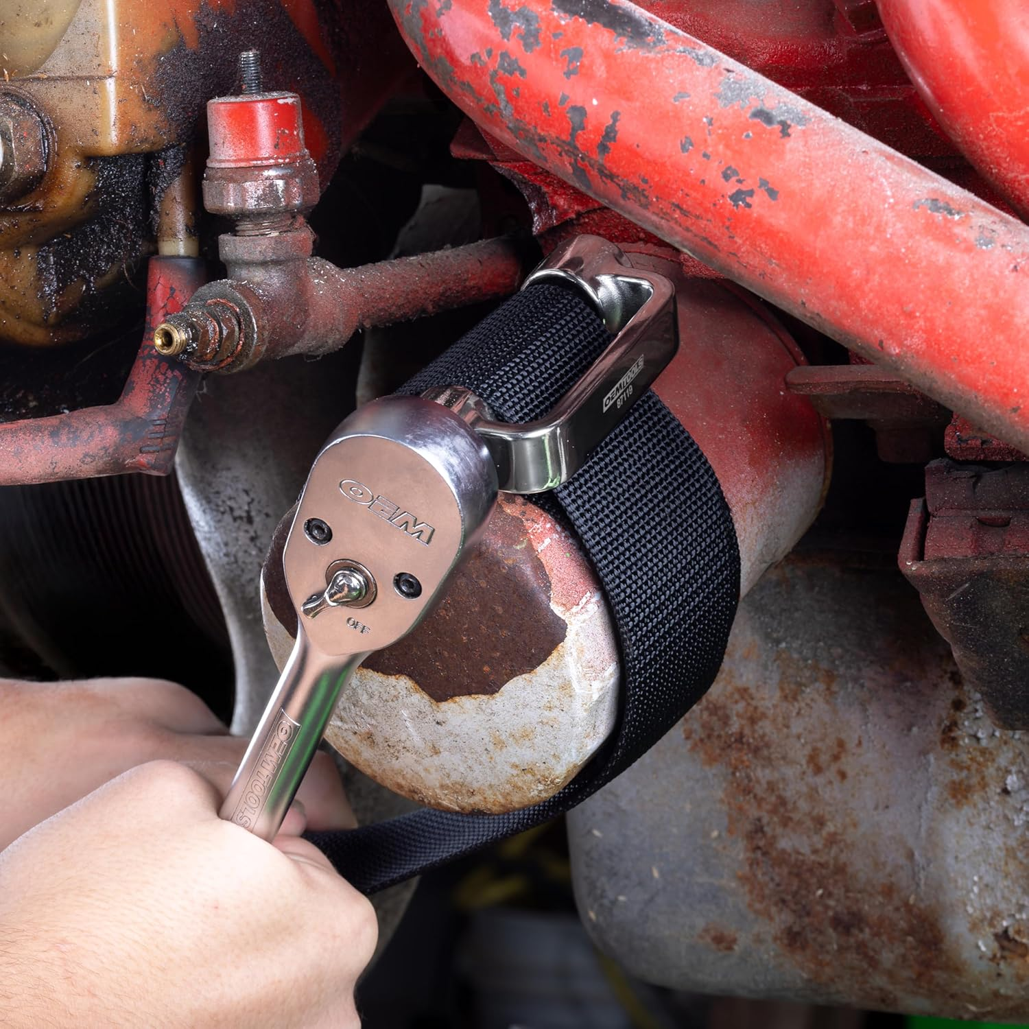 OEMTOOLS 87119 Oil Filter Strap Wrench, Dual Drive Oil Filter Removal Tool, for Filters over 8 Inches, 27" Heavy Duty Nylon Wrench, Compatible with 3/8-Inch and 1/2-Inch Drive Tools image number 2