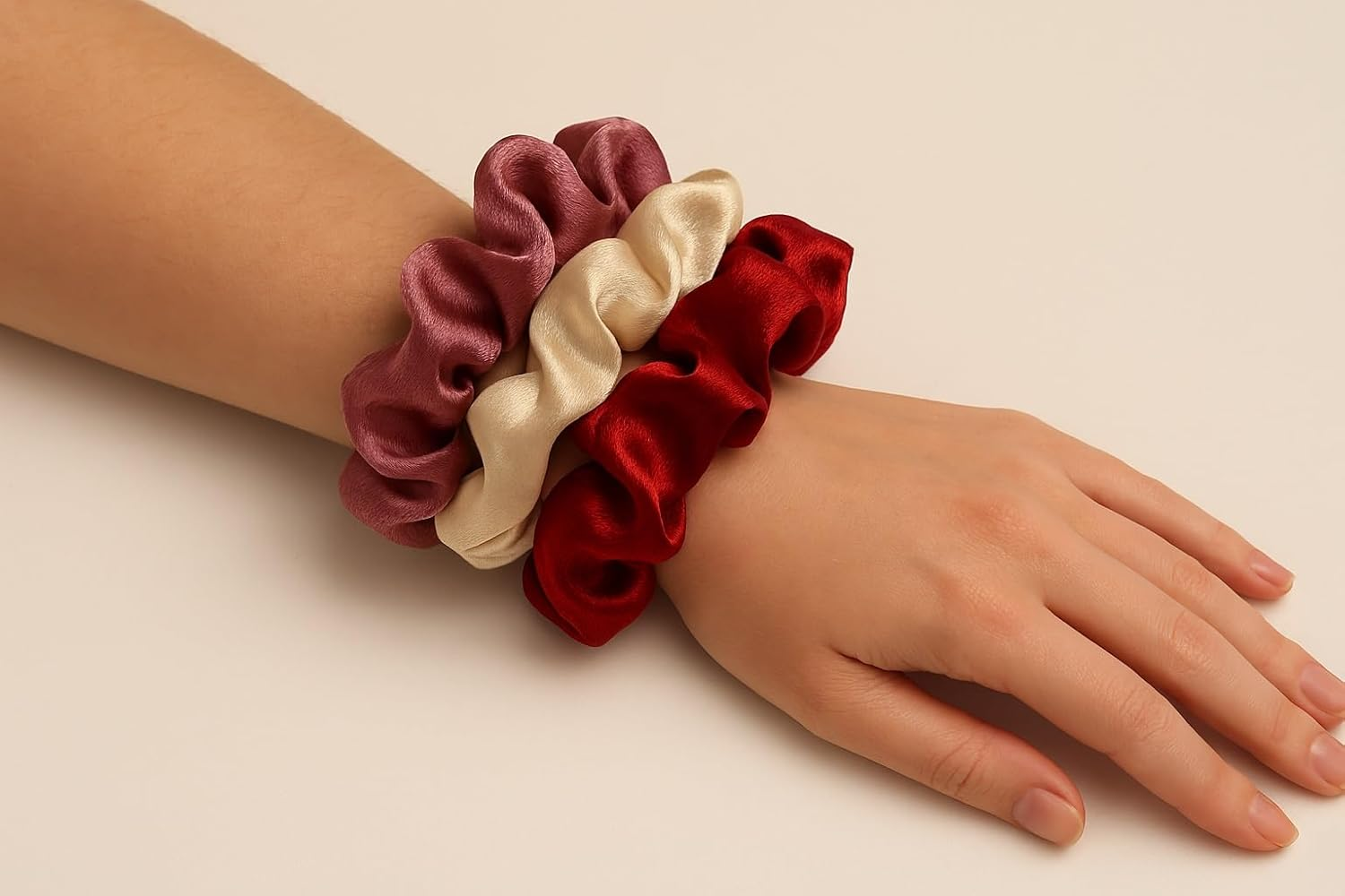 Hair Styling Set Bamboo Brushes 2 Clips 8 Silk Scrunchies in Assorted Colours image number 1