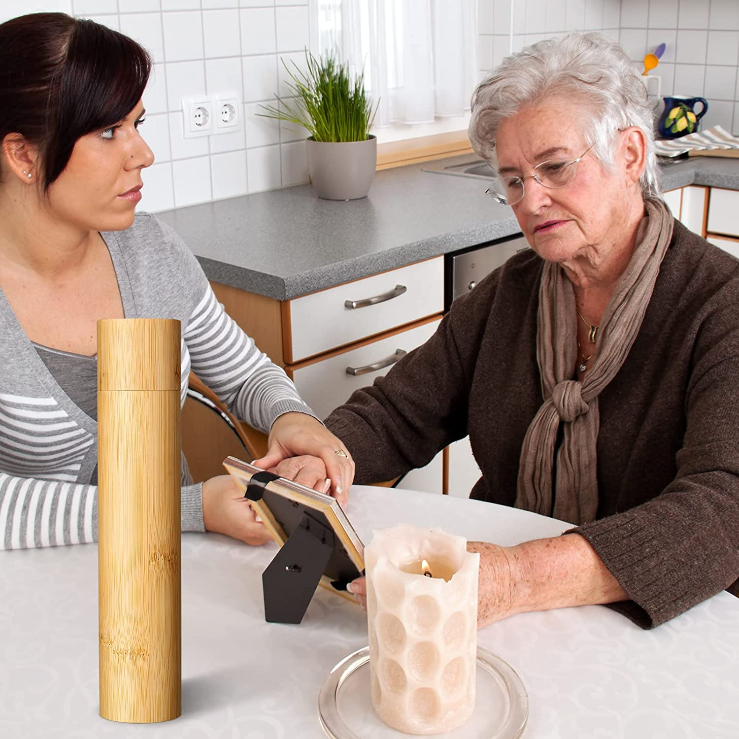 Yalikop 2 Sets Scattering Urns Bamboo Scattering Cremation Small Urns Mini Bamboo Spreading Funeral Urn Tube Keepsake Urn with Black Velvet Bag Human Ashes Casket for Humans Pet Dog image number 3