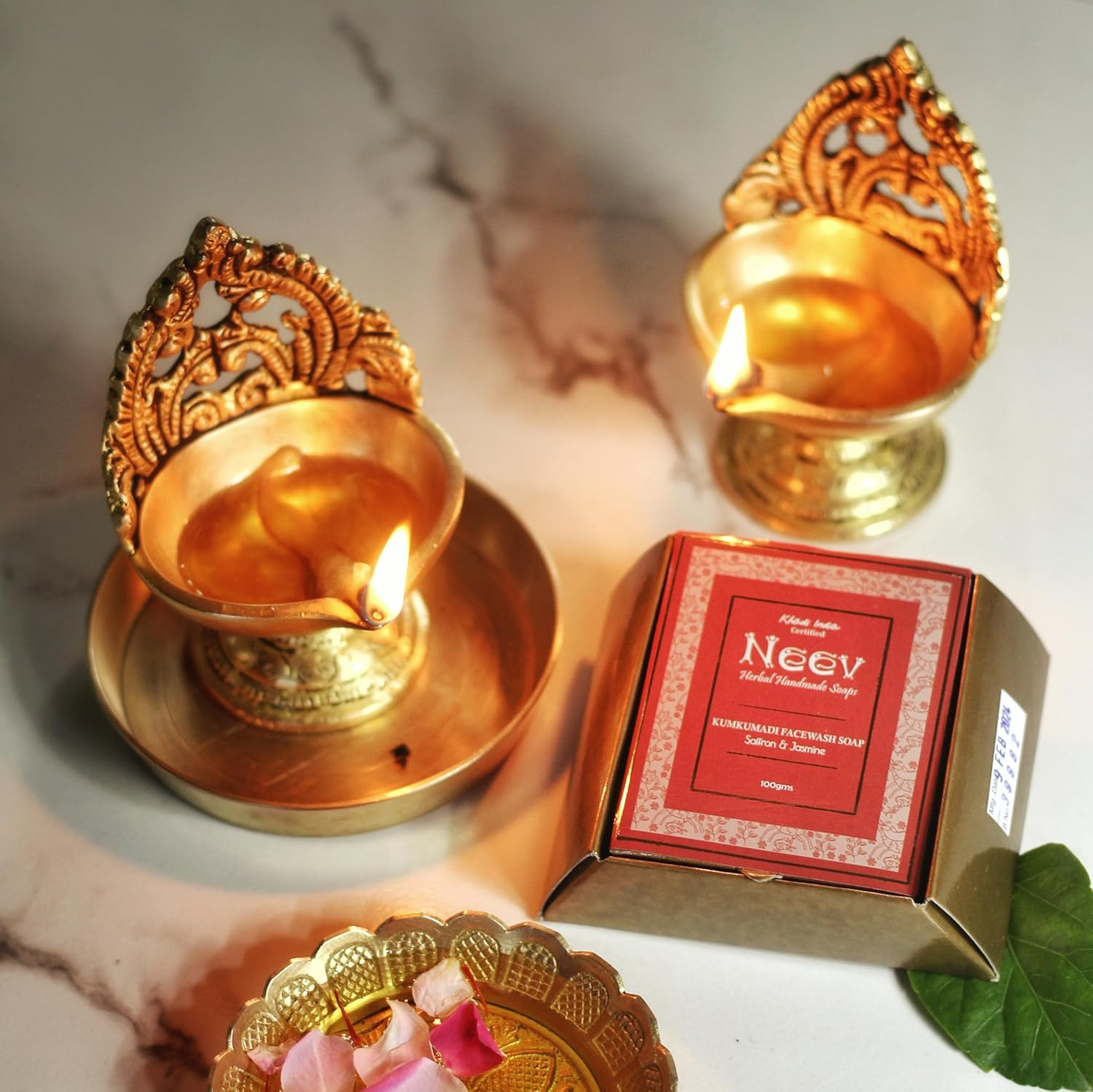 Neev Herbal Handmade Soaps Kumkumadi Soap (100Gm) - Set of 3 image number 2