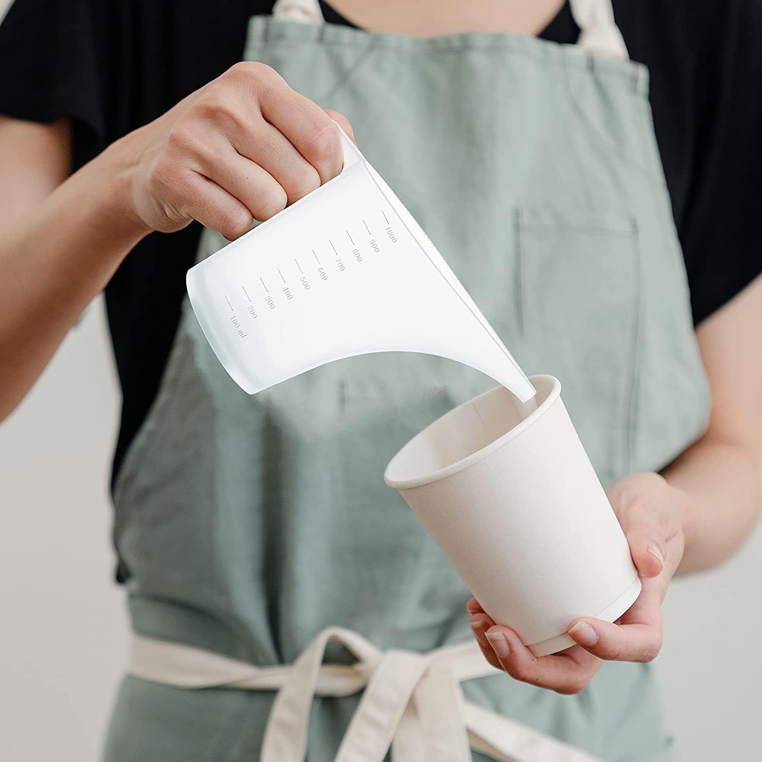 6 Pack Measuring Funnel Pitchers, 1000Ml Large Capacity Easy Pour Measuring Cup with Long Spout for Soap Cakes Making, Filling Muffin Pans, Bakeware Molds, Oils, Fluids (33OZ)