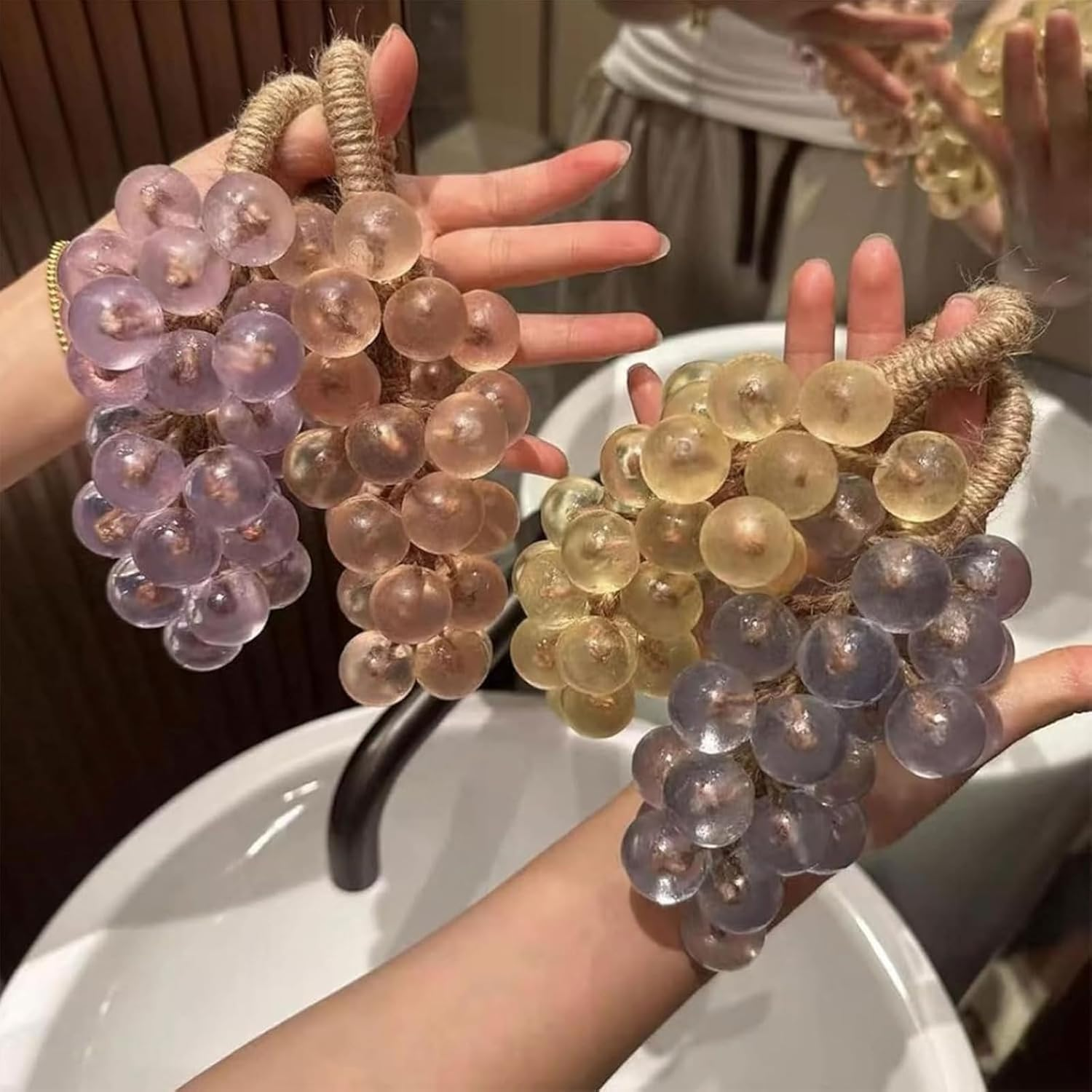 Handmade Crystal Grape Soap on a Rope, Moisturizing Essential Oil Soap for Hand, Face & Body, Decorative for Women & Men, Long Lasting Fragrance Gift (3)