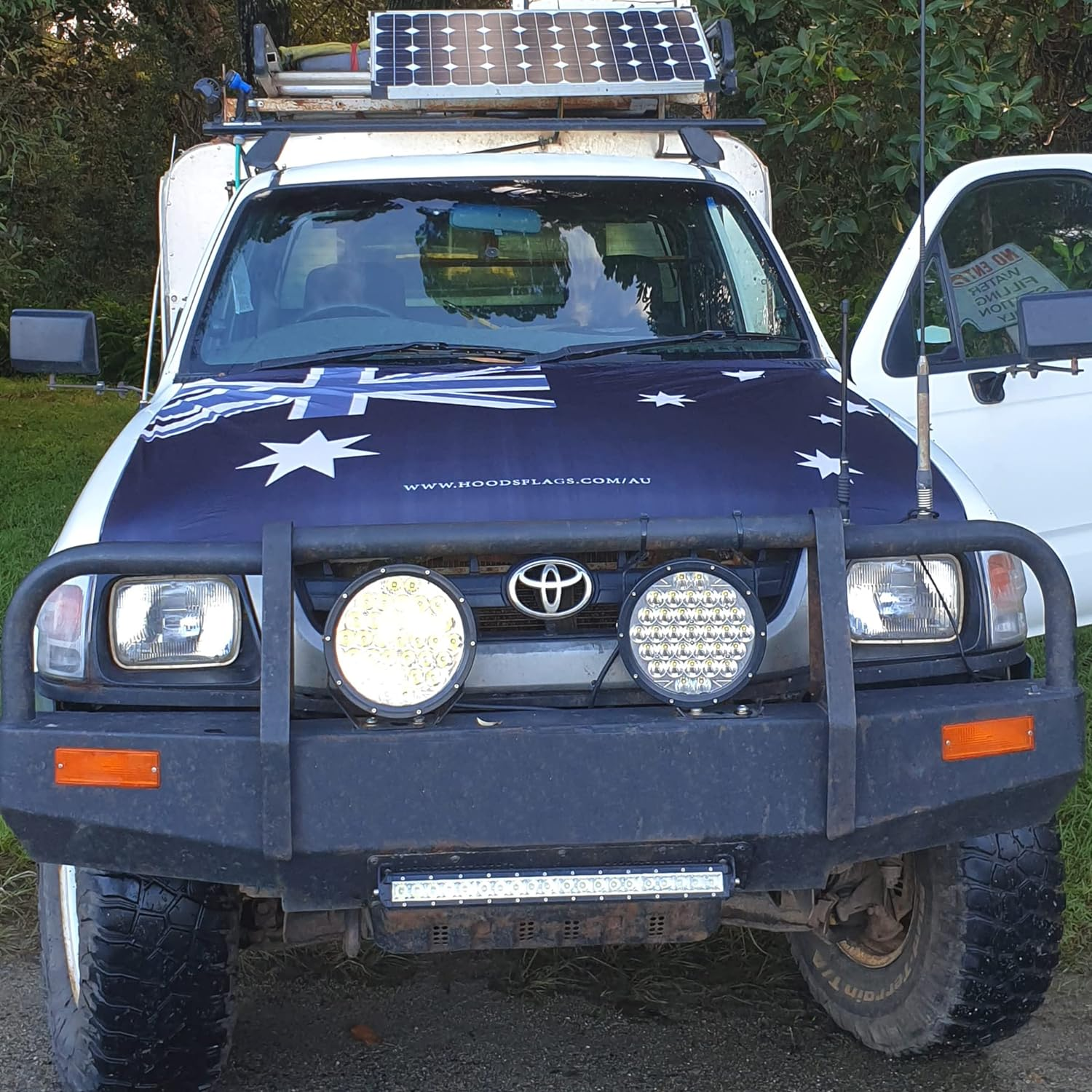 Blackout Australia Flag for Car Bonnet - 120X160Cm Patriotic B&W AU Flag for Car Hood - Premium Sublimation Print Universal Bonnet Fabric Cover + Triangle Fasteners image number 6