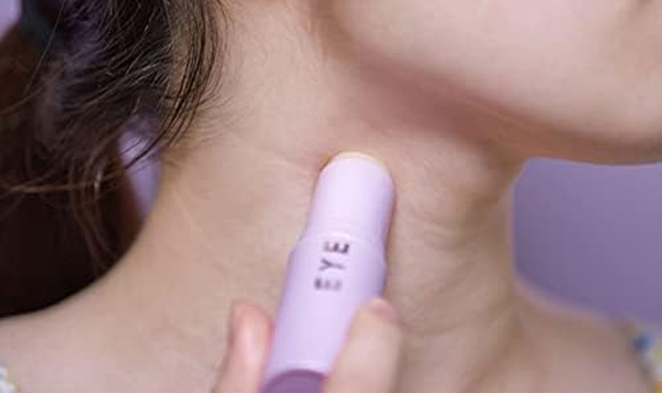 [KAHI] Eye Balm 9 G - with Jeju Origin Oil, Hydrate & Manage Wrinkles around Your Eyes, Korean Cosmetics, K-Beauty image number 4