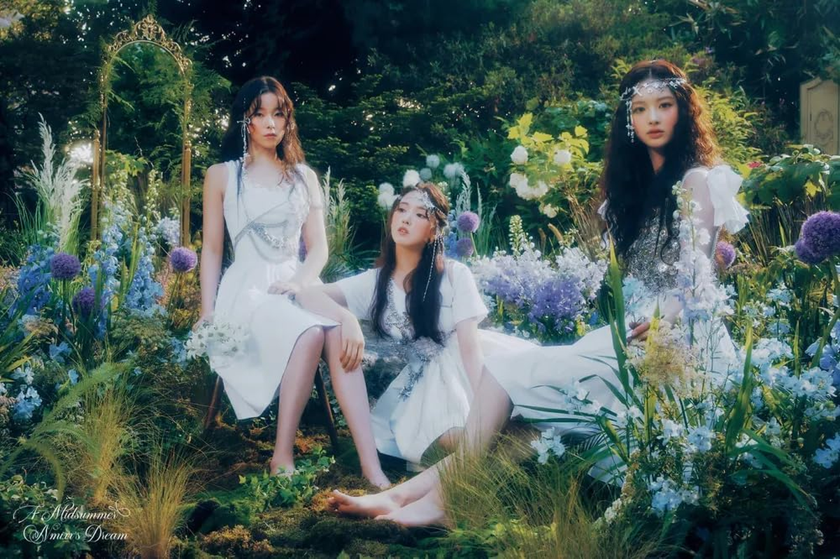 NMIXX a Midsummer Nmixx'S Dream 3Rd Single Album Digipack Random Version Cd+1P Invitation Card+7P Postcard+1P Photocard+1P Lyrics Paper+Tracking Sealed image number 3
